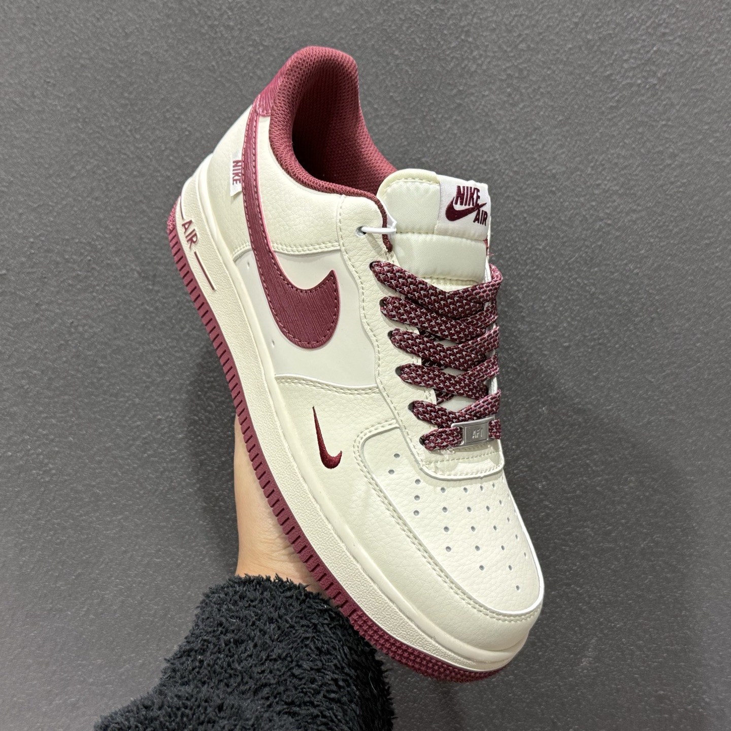260 Nike Air Force 1 Low 酒红米白 SM6668-126