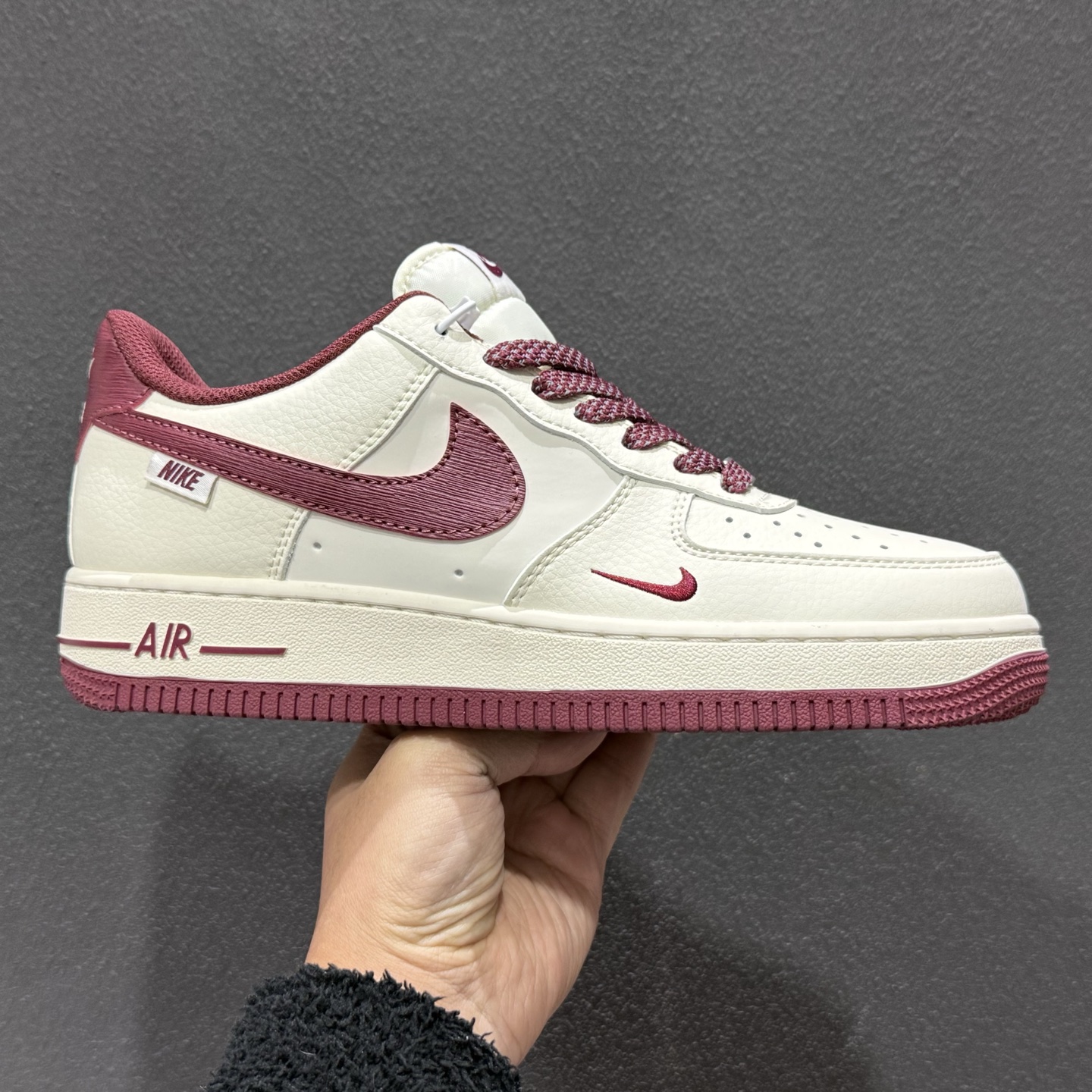 260 Nike Air Force 1 Low 酒红米白 SM6668-126