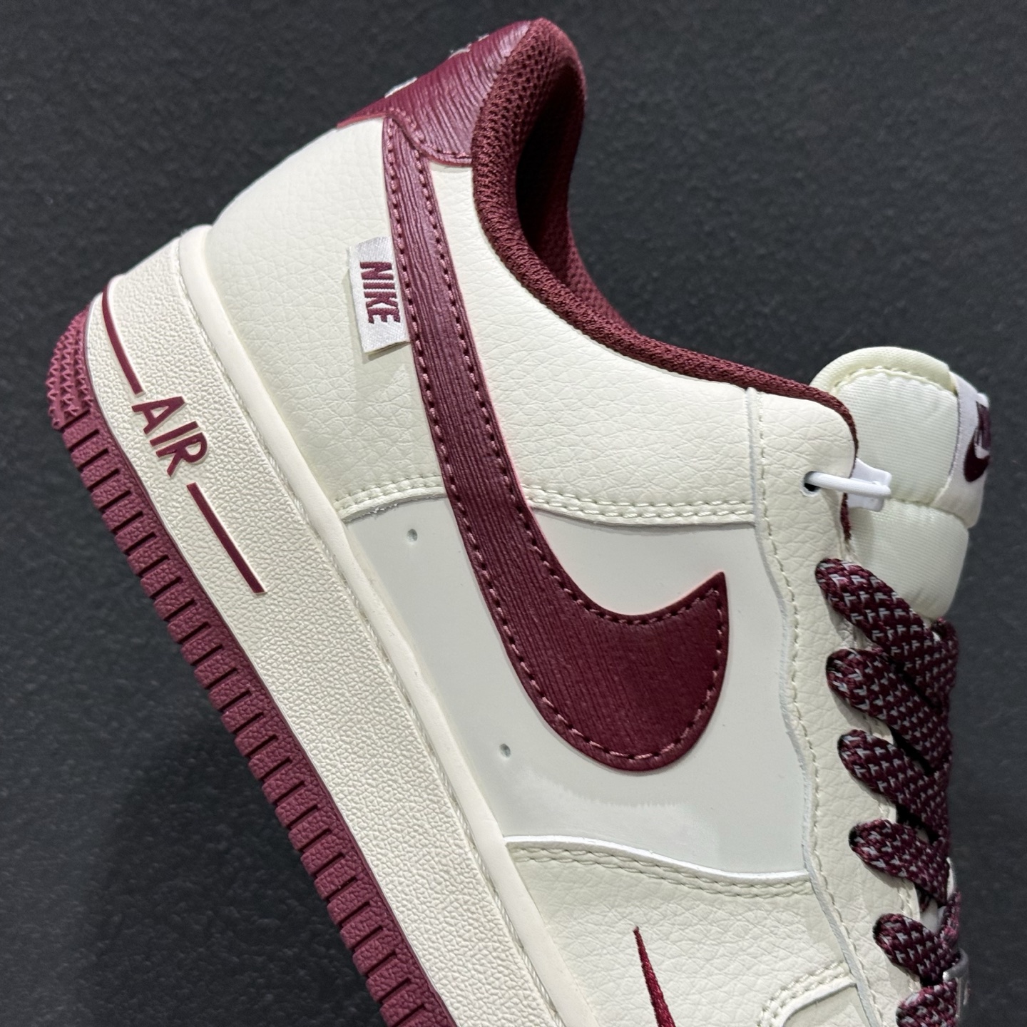 260 Nike Air Force 1 Low 酒红米白 SM6668-126