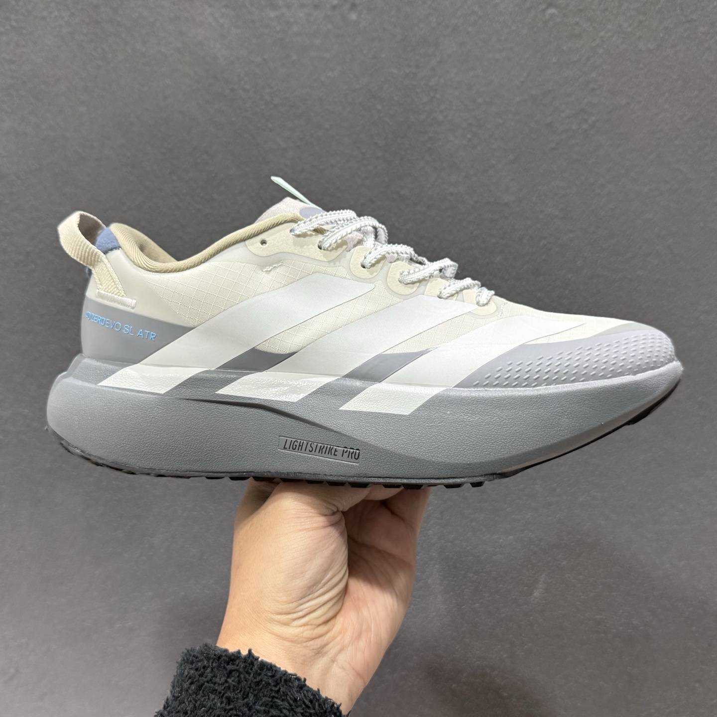 190 Ad ADIZERO EVO SL ATR 阿迪超轻透气缓震跑鞋 KK0309-111