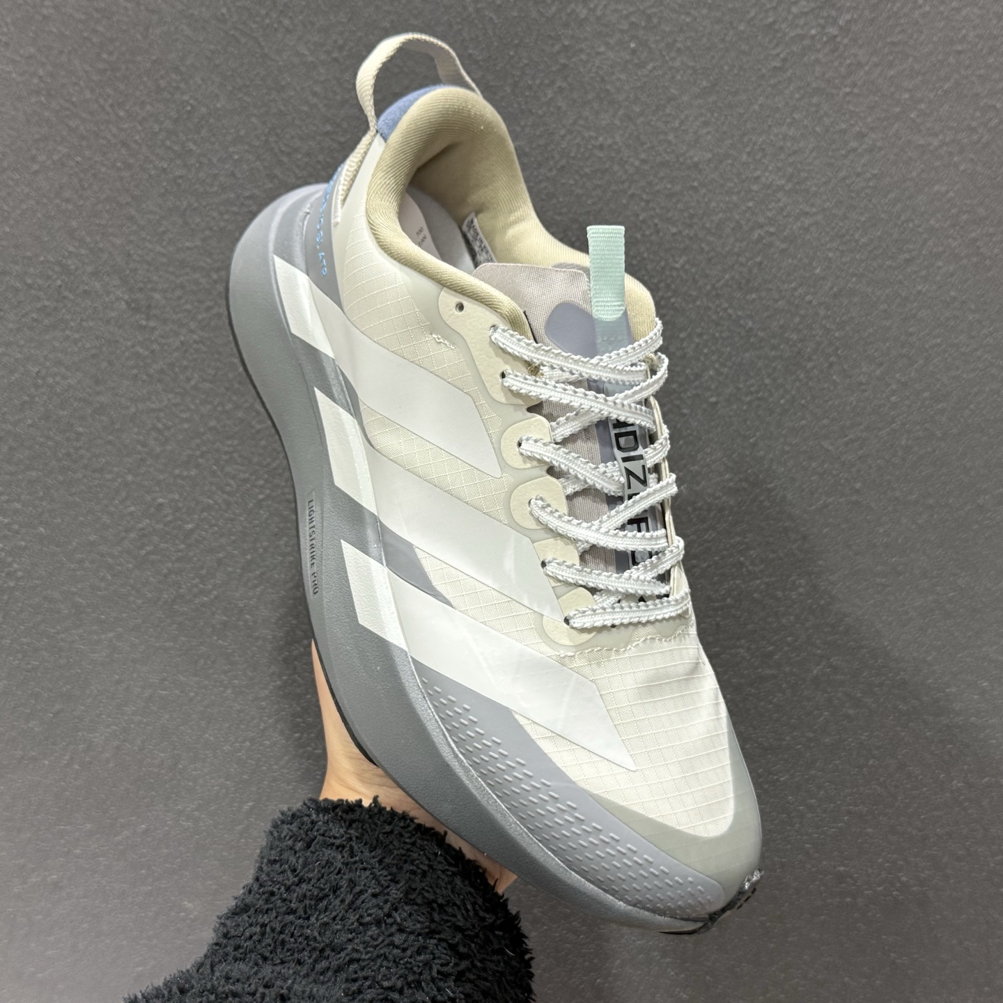 190 Ad ADIZERO EVO SL ATR 阿迪超轻透气缓震跑鞋 KK0309-111