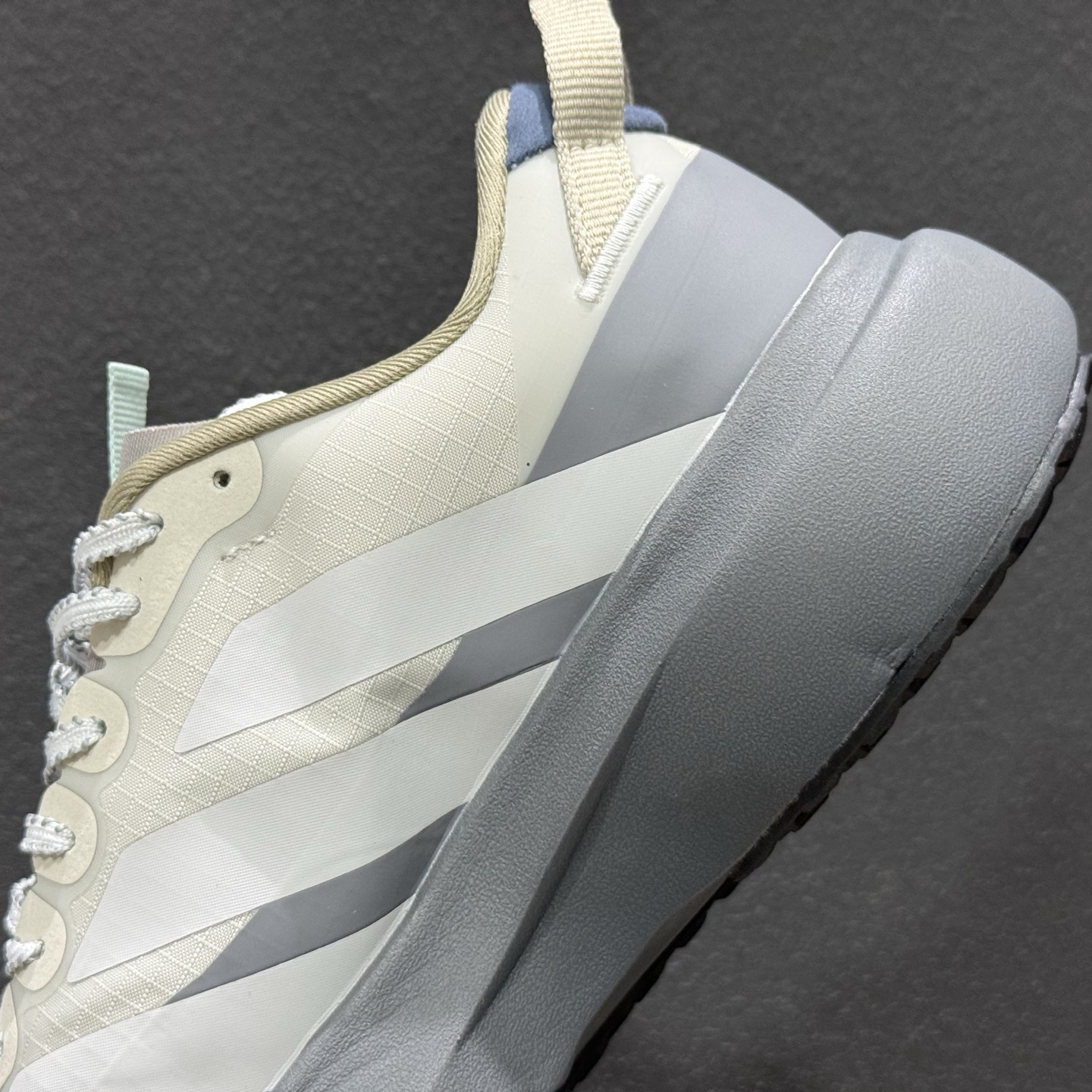 190 Ad ADIZERO EVO SL ATR 阿迪超轻透气缓震跑鞋 KK0309-111