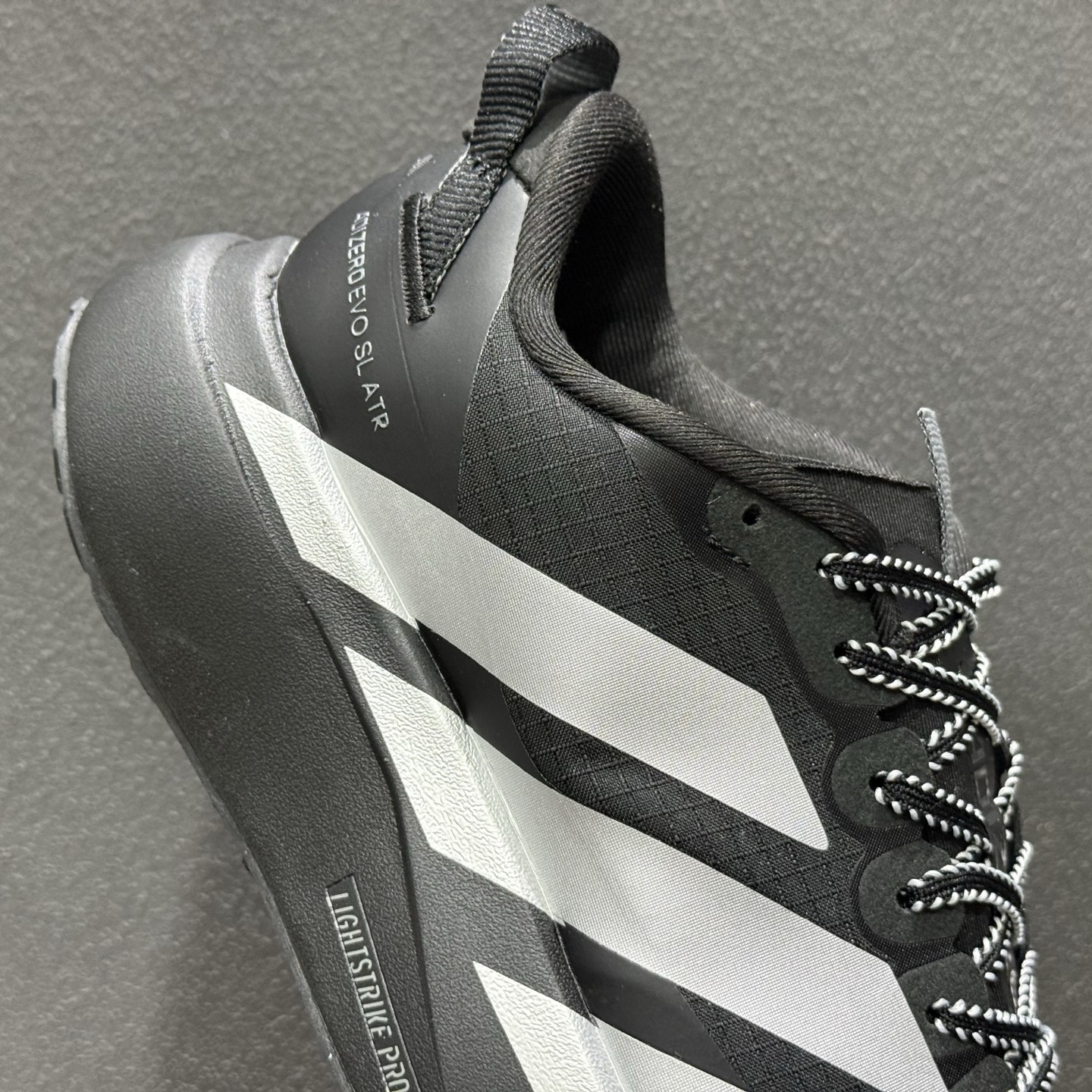 Ad ADIZERO EVO SL ATR 阿迪超轻透气缓震跑鞋 KK2683-111-Top High Quatity Cheap Sneakers Fashion Clothing Clothes Bags handbags Shoes of all Brand wholesale With The best Quality And Beautiful Price from China Factory Chinese suppliers wholesaler seller Ad ADIZERO EVO SL ATR 阿迪超轻透气缓震跑鞋 KK2683-111