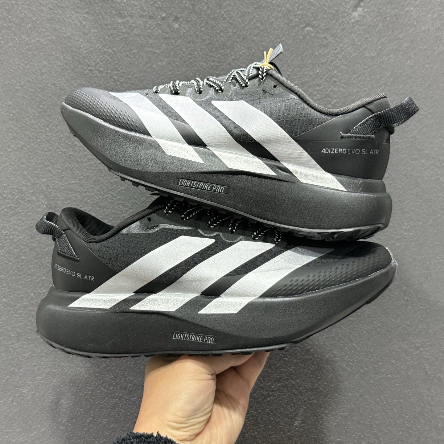 Ad ADIZERO EVO SL ATR 阿迪超轻透气缓震跑鞋 KK2683-111-Top High Quatity Cheap Sneakers Fashion Clothing Clothes Bags handbags Shoes of all Brand wholesale With The best Quality And Beautiful Price from China Factory Chinese suppliers wholesaler seller Ad ADIZERO EVO SL ATR 阿迪超轻透气缓震跑鞋 KK2683-111