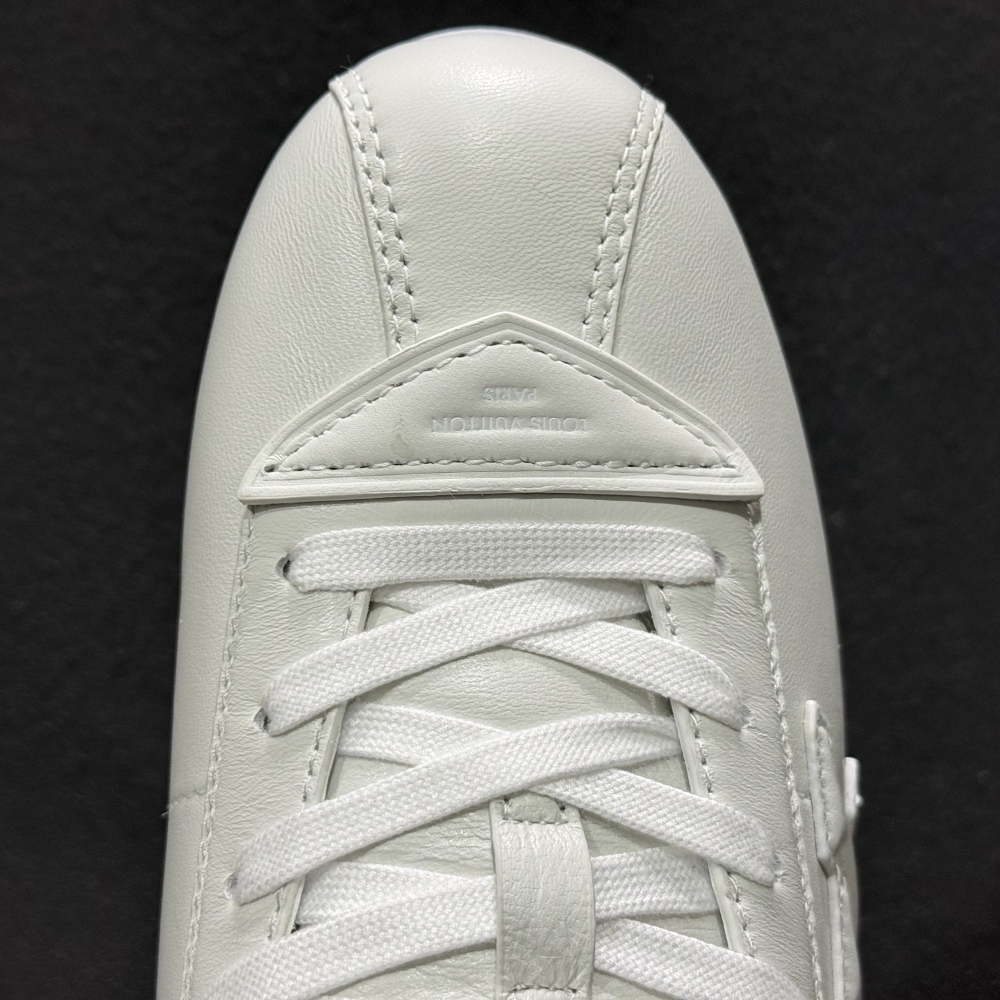 450 LOUIS VUITTONxNigo联名款FW25 Butersoft 此款拥有舒适的鞋面-Chinese UA Cheap High Quatity Brand Clothes Bags handbags Sneakers wholesale wholesaler seller from China Factory suppliers Fashion Clothing Shoes best Quality Beautiful Price 450 LOUIS VUITTONxNigo联名款FW25 Butersoft 此款拥有舒适的鞋面