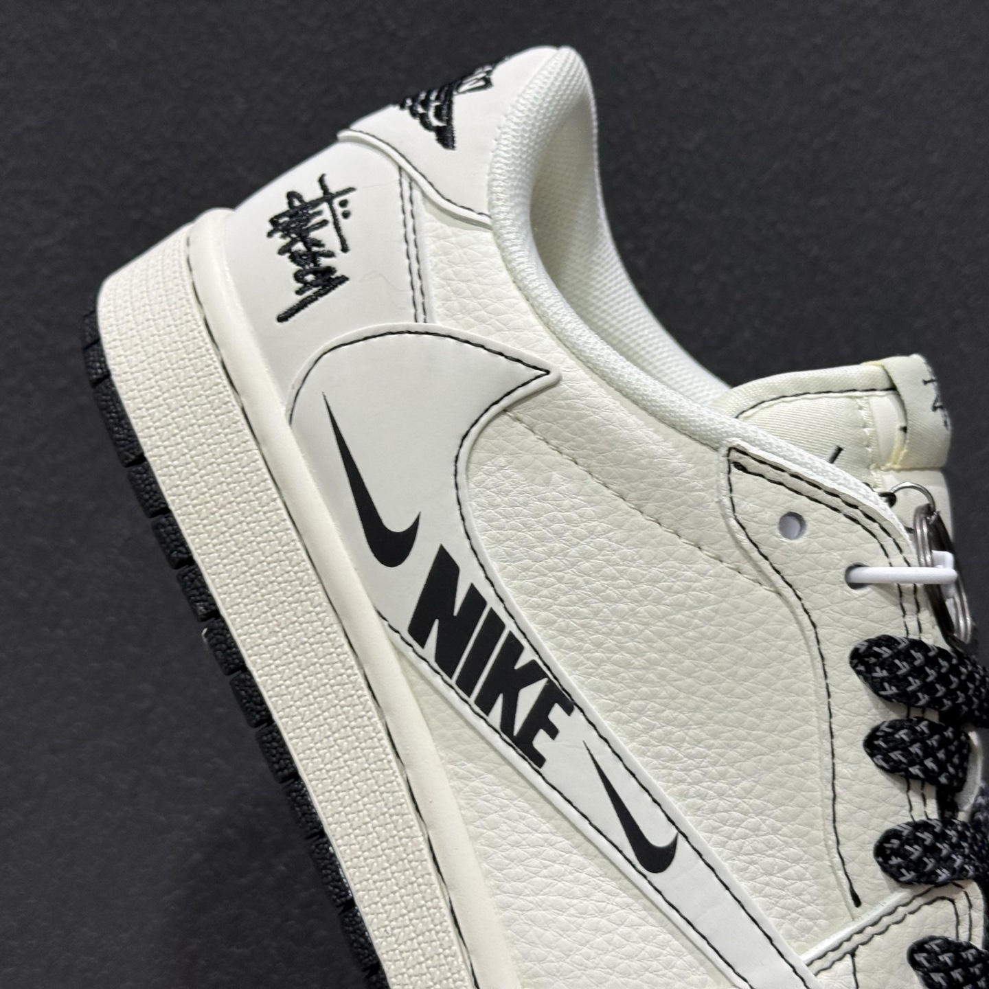 Air Jordan 1 Low AJ1 乔1斯图西联名 高端定制 低帮复古篮球鞋 HH7518-092-Top High Quatity Cheap Sneakers Fashion Clothing Clothes Bags handbags Shoes of all Brand wholesale With The best Quality And Beautiful Price from China Factory Chinese suppliers wholesaler seller Air Jordan 1 Low AJ1 乔1斯图西联名 高端定制 低帮复古篮球鞋 HH7518-092