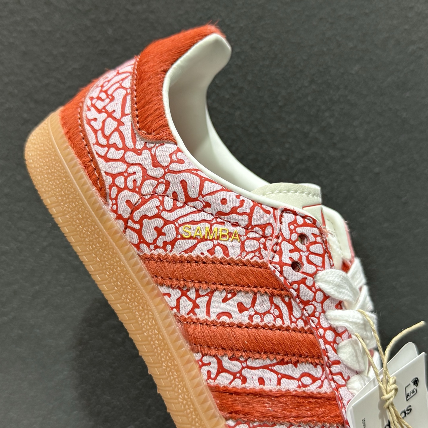 180 Adidas Originals Samba 阿迪达斯三叶草 桑巴舞系列绅士德训足球风百搭低帮休闲运动板鞋 JR8743-Chinese UA Cheap High Quatity Brand Clothes Bags handbags Sneakers wholesale wholesaler seller from China Factory suppliers Fashion Clothing Shoes best Quality Beautiful Price 180 Adidas Originals Samba 阿迪达斯三叶草 桑巴舞系列绅士德训足球风百搭低帮休闲运动板鞋 JR8743