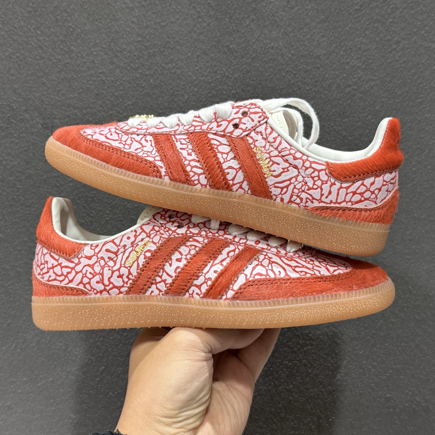 180 Adidas Originals Samba 阿迪达斯三叶草 桑巴舞系列绅士德训足球风百搭低帮休闲运动板鞋 JR8743-Chinese UA Cheap High Quatity Brand Clothes Bags handbags Sneakers wholesale wholesaler seller from China Factory suppliers Fashion Clothing Shoes best Quality Beautiful Price 180 Adidas Originals Samba 阿迪达斯三叶草 桑巴舞系列绅士德训足球风百搭低帮休闲运动板鞋 JR8743