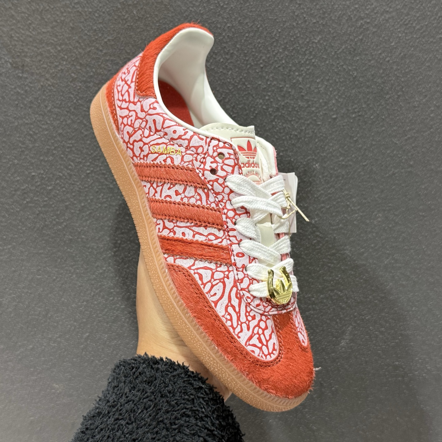 180 Adidas Originals Samba 阿迪达斯三叶草 桑巴舞系列绅士德训足球风百搭低帮休闲运动板鞋 JR8743-Chinese UA Cheap High Quatity Brand Clothes Bags handbags Sneakers wholesale wholesaler seller from China Factory suppliers Fashion Clothing Shoes best Quality Beautiful Price 180 Adidas Originals Samba 阿迪达斯三叶草 桑巴舞系列绅士德训足球风百搭低帮休闲运动板鞋 JR8743
