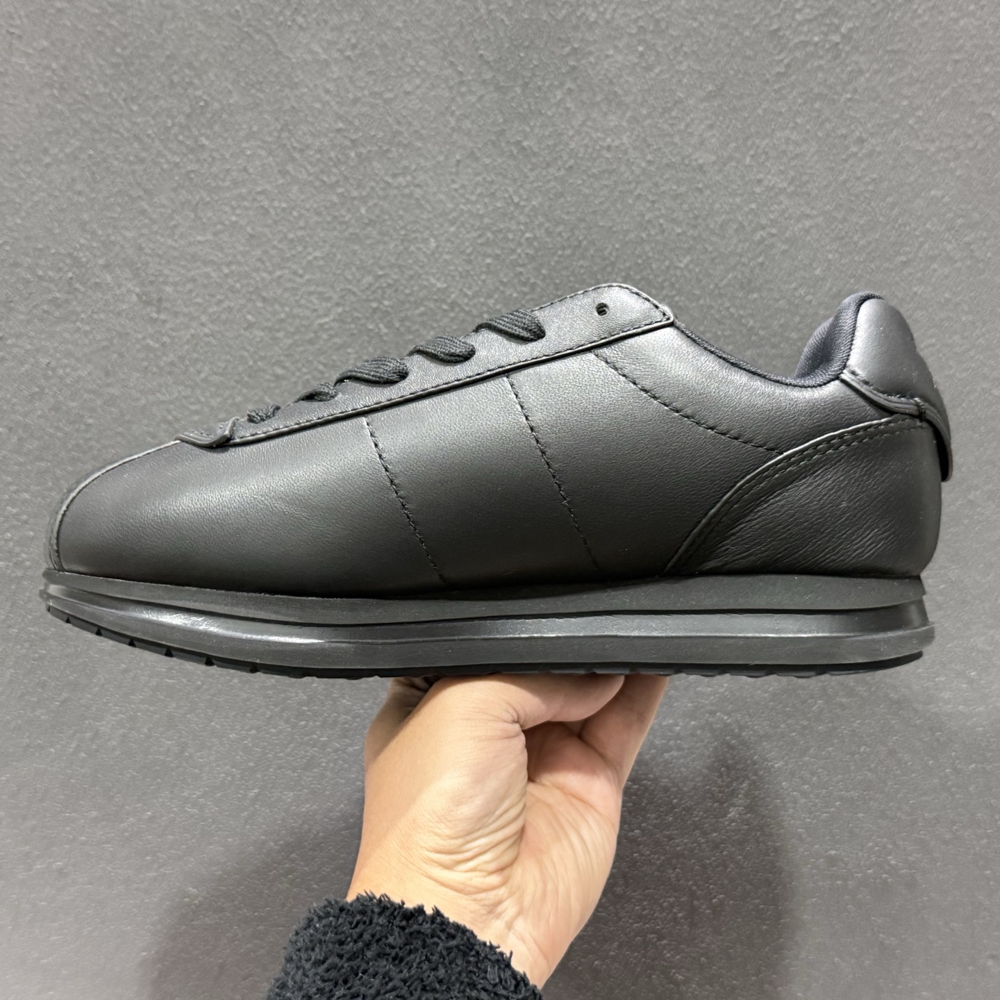 LOUIS VUITTONxNigo联名款FW25 Buttersof 此款拥有舒适的鞋面-Top High Quatity Cheap Sneakers Fashion Clothing Clothes Bags handbags Shoes of all Brand wholesale With The best Quality And Beautiful Price from China Factory Chinese suppliers wholesaler seller LOUIS VUITTONxNigo联名款FW25 Buttersof 此款拥有舒适的鞋面