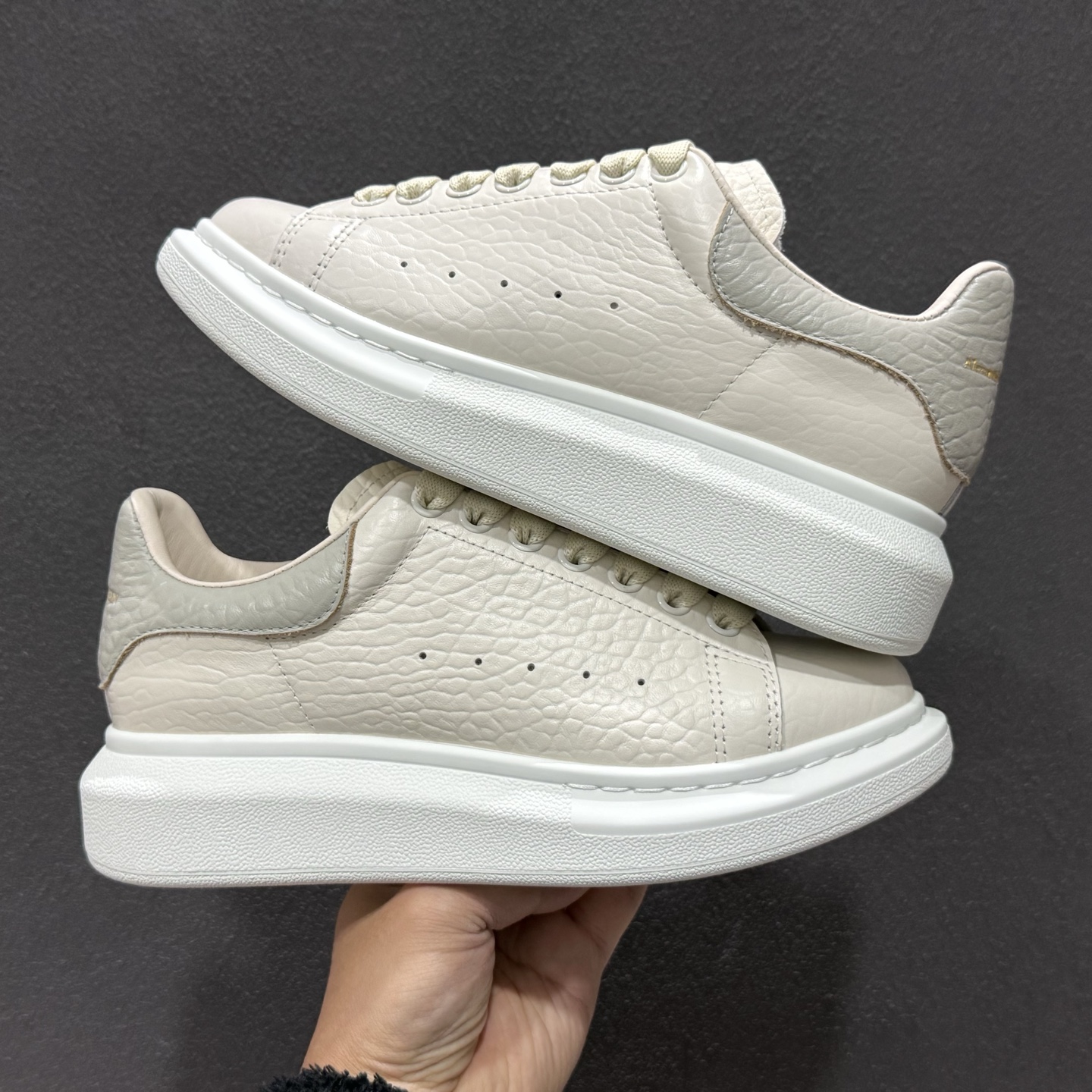 亚历山大·麦昆Alexander McQueen sole sneakers-Top High Quatity Cheap Sneakers Fashion Clothing Clothes Bags handbags Shoes of all Brand wholesale With The best Quality And Beautiful Price from China Factory Chinese suppliers wholesaler seller 亚历山大·麦昆Alexander McQueen sole sneakers