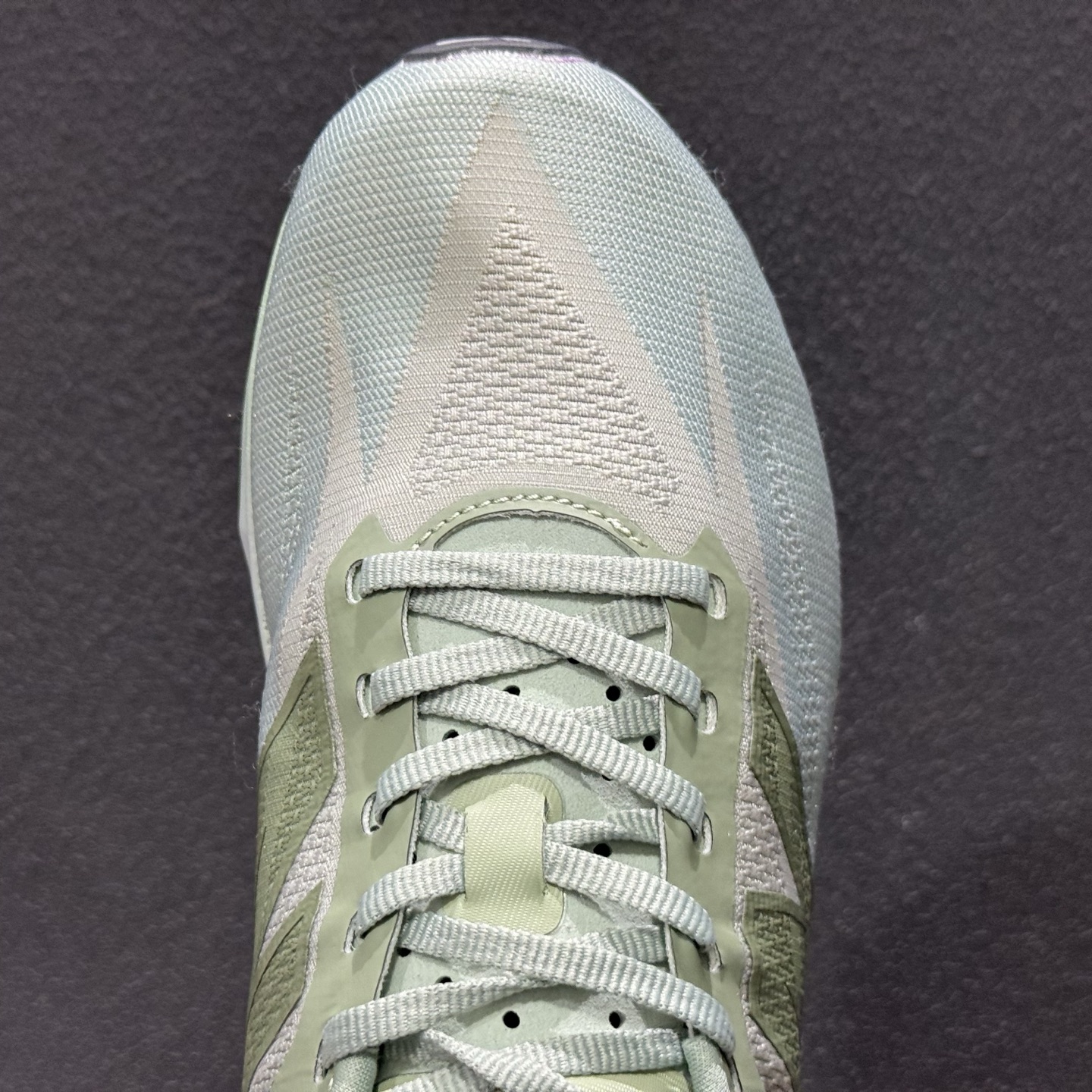 New Balance FuelCell SuperComp Elite v4 运动舒适耐磨 低帮休闲跑步鞋 男款 白黄粉 MRCEL7UH