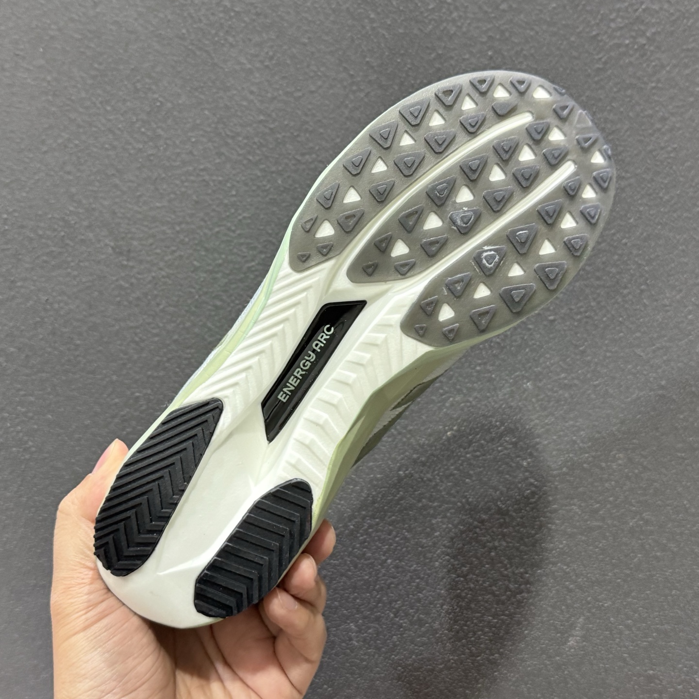 New Balance FuelCell SuperComp Elite v4 运动舒适耐磨 低帮休闲跑步鞋 男款 白黄粉 MRCEL7UH