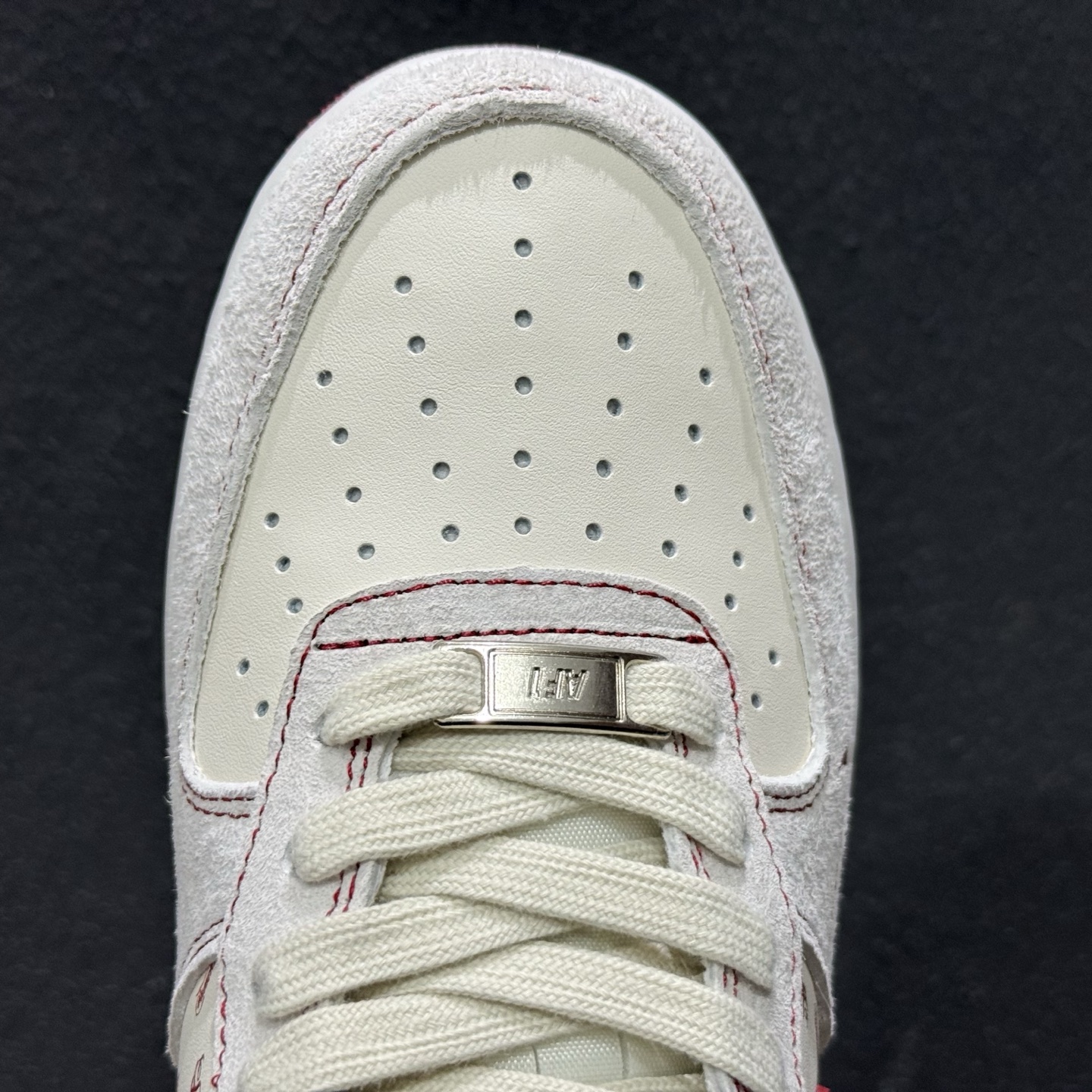 Nike Air Force 1'07 Low 马年限定 红白撞色 空军一号低帮休闲板鞋 JP2026-133-Top High Quatity Cheap Sneakers Fashion Clothing Clothes Bags handbags Shoes of all Brand wholesale With The best Quality And Beautiful Price from China Factory Chinese suppliers wholesaler seller Nike Air Force 1'07 Low 马年限定 红白撞色 空军一号低帮休闲板鞋 JP2026-133