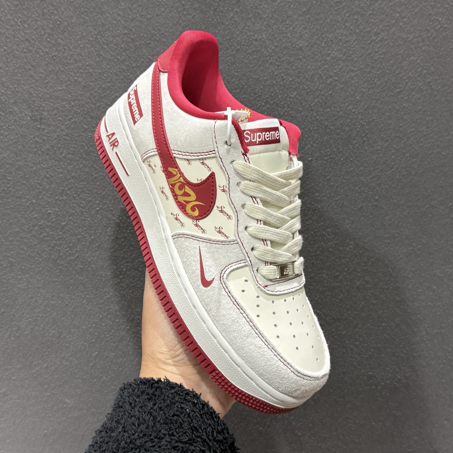 Nike Air Force 1'07 Low 马年限定 红白撞色 空军一号低帮休闲板鞋 JP2026-133-Top High Quatity Cheap Sneakers Fashion Clothing Clothes Bags handbags Shoes of all Brand wholesale With The best Quality And Beautiful Price from China Factory Chinese suppliers wholesaler seller Nike Air Force 1'07 Low 马年限定 红白撞色 空军一号低帮休闲板鞋 JP2026-133