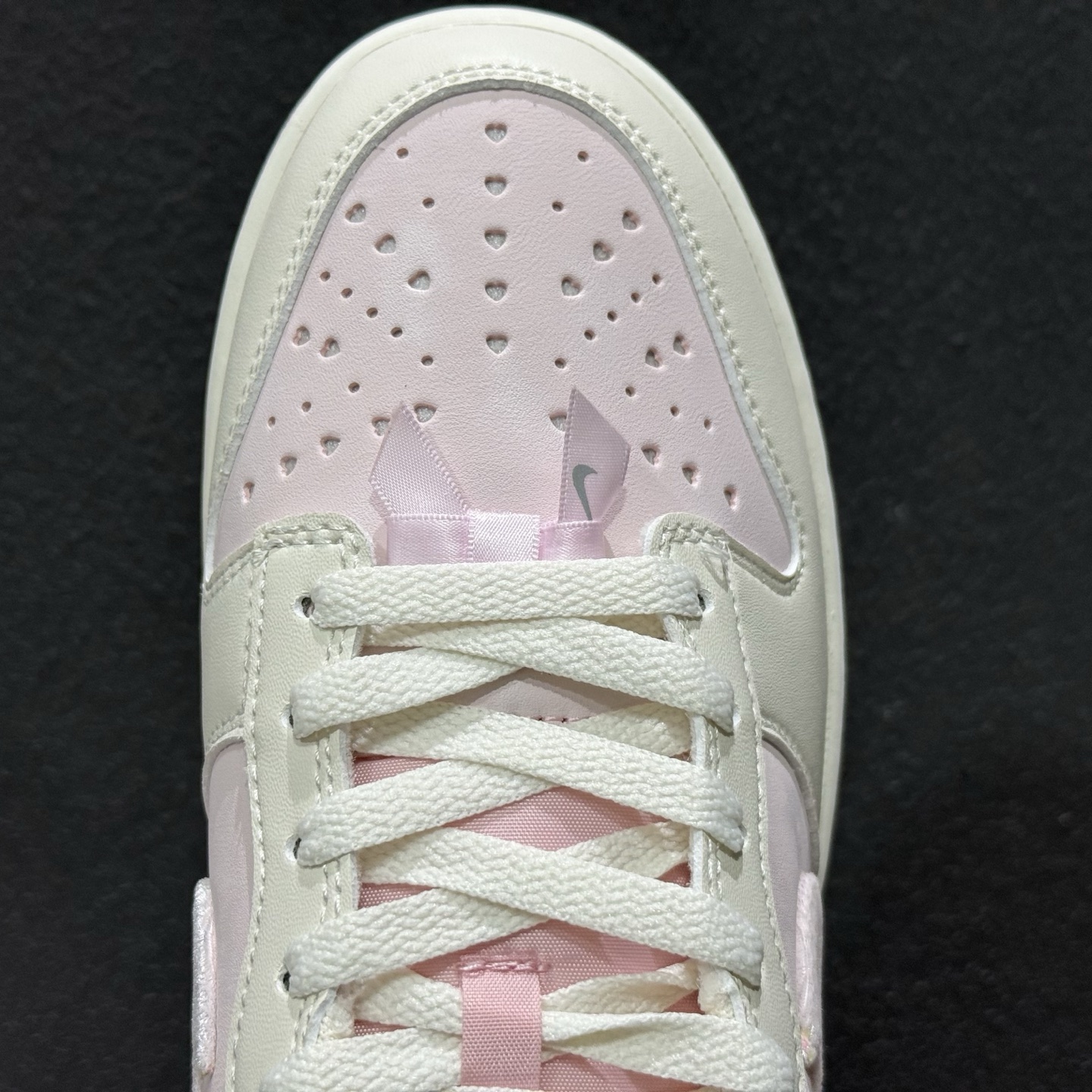 220 Nike SB Dunk Low 情人节限定 IQ1145-610-Chinese UA Cheap High Quatity Brand Clothes Bags handbags Sneakers wholesale wholesaler seller from China Factory suppliers Fashion Clothing Shoes best Quality Beautiful Price 220 Nike SB Dunk Low 情人节限定 IQ1145-610