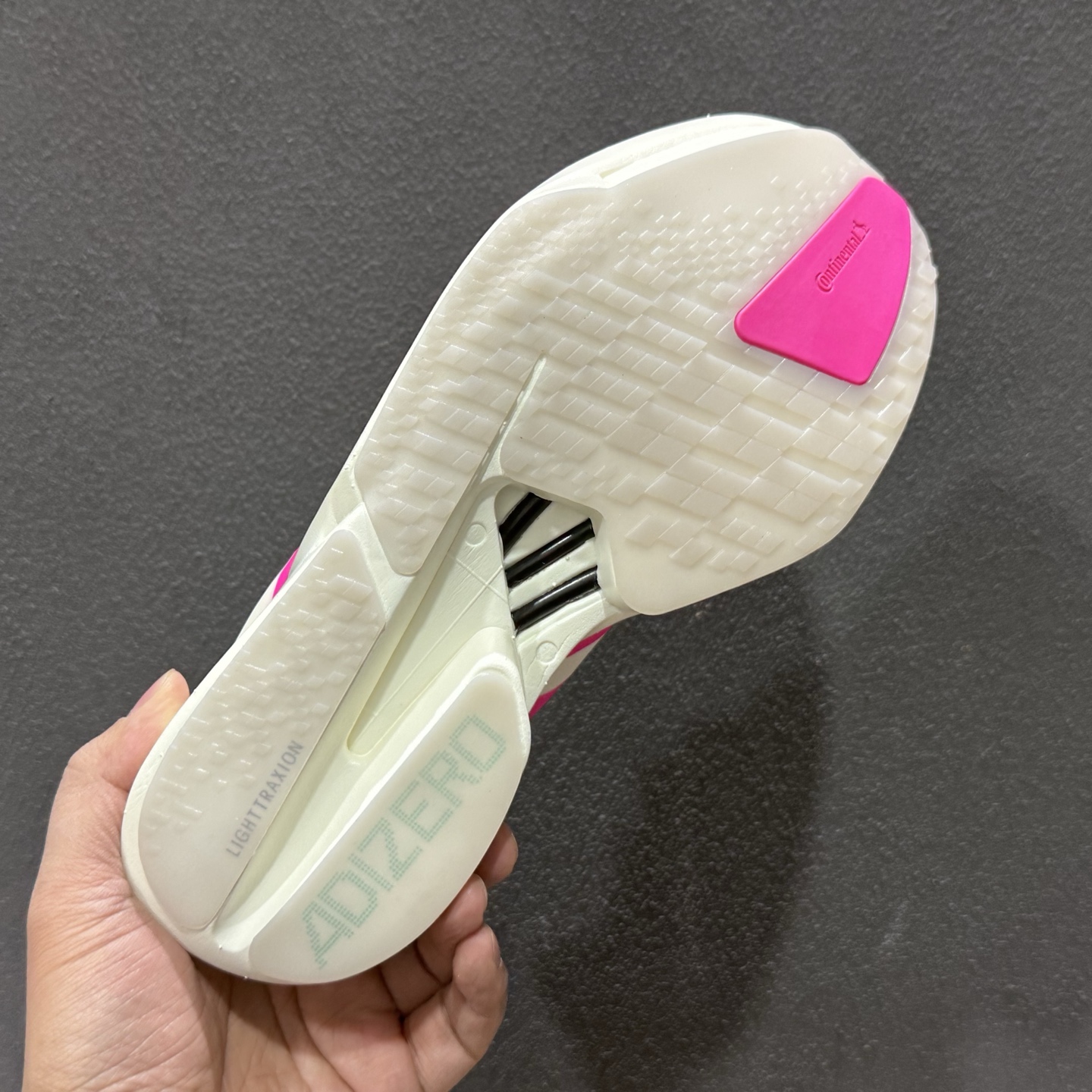260 真碳棒 adidas Adizero Adios Pro 4 阿迪达斯马拉松跑步鞋 KJ3873-111-Chinese UA Cheap High Quatity Brand Clothes Bags handbags Sneakers wholesale wholesaler seller from China Factory suppliers Fashion Clothing Shoes best Quality Beautiful Price 260 真碳棒 adidas Adizero Adios Pro 4 阿迪达斯马拉松跑步鞋 KJ3873-111