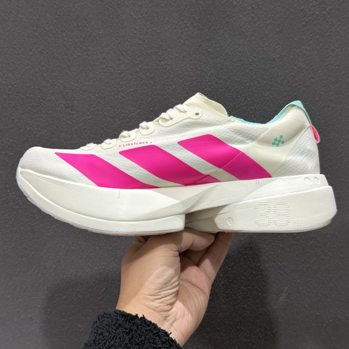 260 真碳棒 adidas Adizero Adios Pro 4 阿迪达斯马拉松跑步鞋 KJ3873-111-Chinese UA Cheap High Quatity Brand Clothes Bags handbags Sneakers wholesale wholesaler seller from China Factory suppliers Fashion Clothing Shoes best Quality Beautiful Price 260 真碳棒 adidas Adizero Adios Pro 4 阿迪达斯马拉松跑步鞋 KJ3873-111