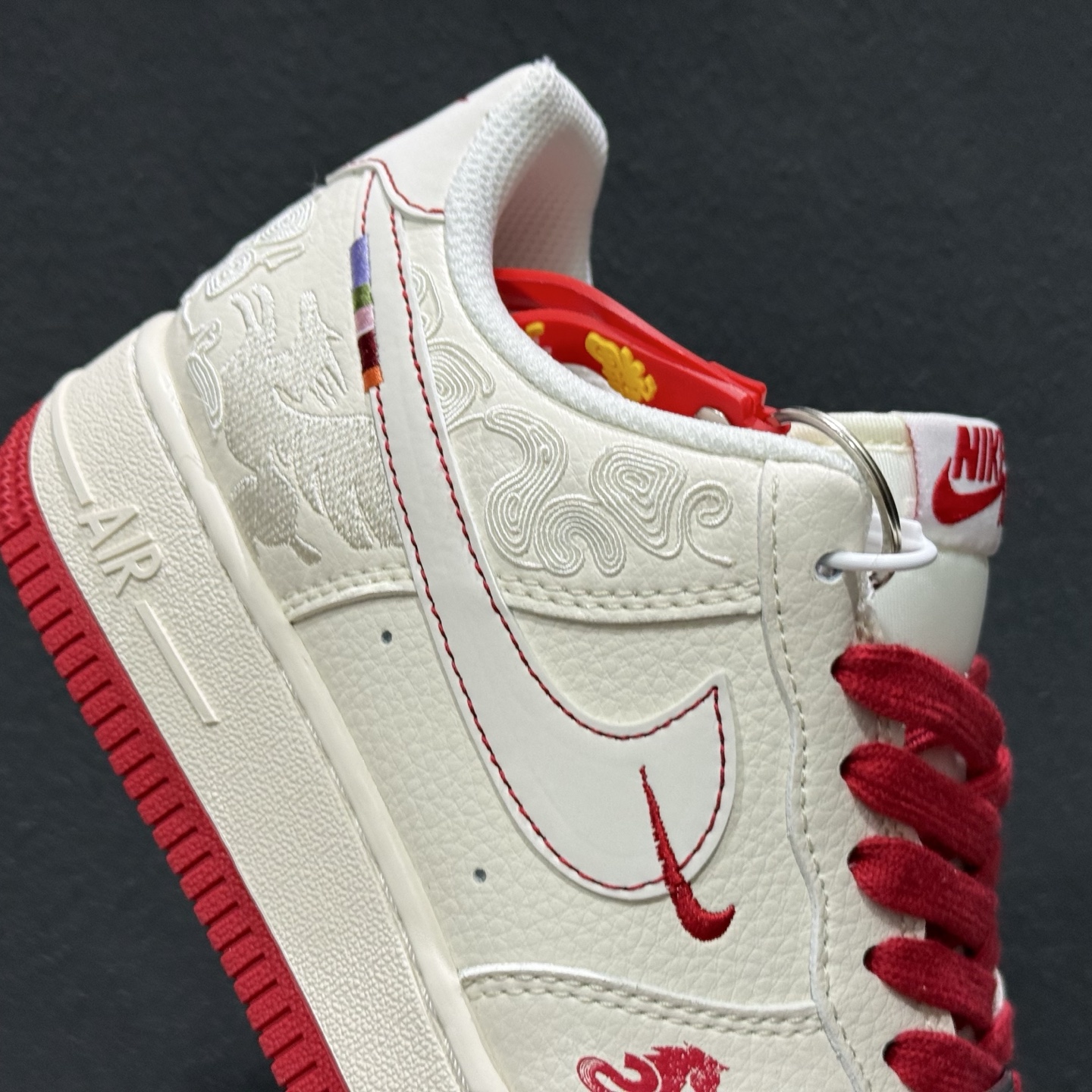 260 Nike Air Force 1 Low 马年限定 XT6998 156-Chinese UA Cheap High Quatity Brand Clothes Bags handbags Sneakers wholesale wholesaler seller from China Factory suppliers Fashion Clothing Shoes best Quality Beautiful Price 260 Nike Air Force 1 Low 马年限定 XT6998 156