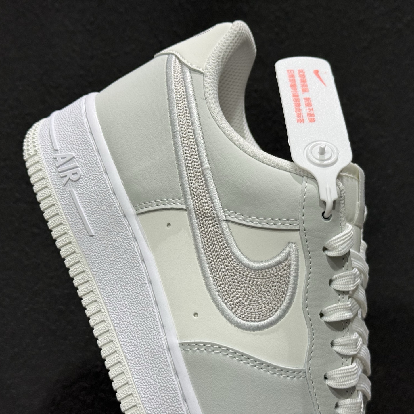 200 Nike Air Force 1'07 Low 白灰刺绣 空军一号低帮休闲板鞋 IB6842-100