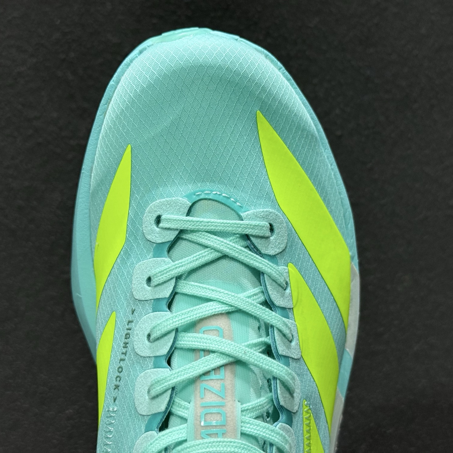 外贸版 Adidas Adizero Adios 4M 阿迪透气轻盈低帮跑步鞋 JR1251-111-Top High Quatity Cheap Sneakers Fashion Clothing Clothes Bags handbags Shoes of all Brand wholesale With The best Quality And Beautiful Price from China Factory Chinese suppliers wholesaler seller 外贸版 Adidas Adizero Adios 4M 阿迪透气轻盈低帮跑步鞋 JR1251-111