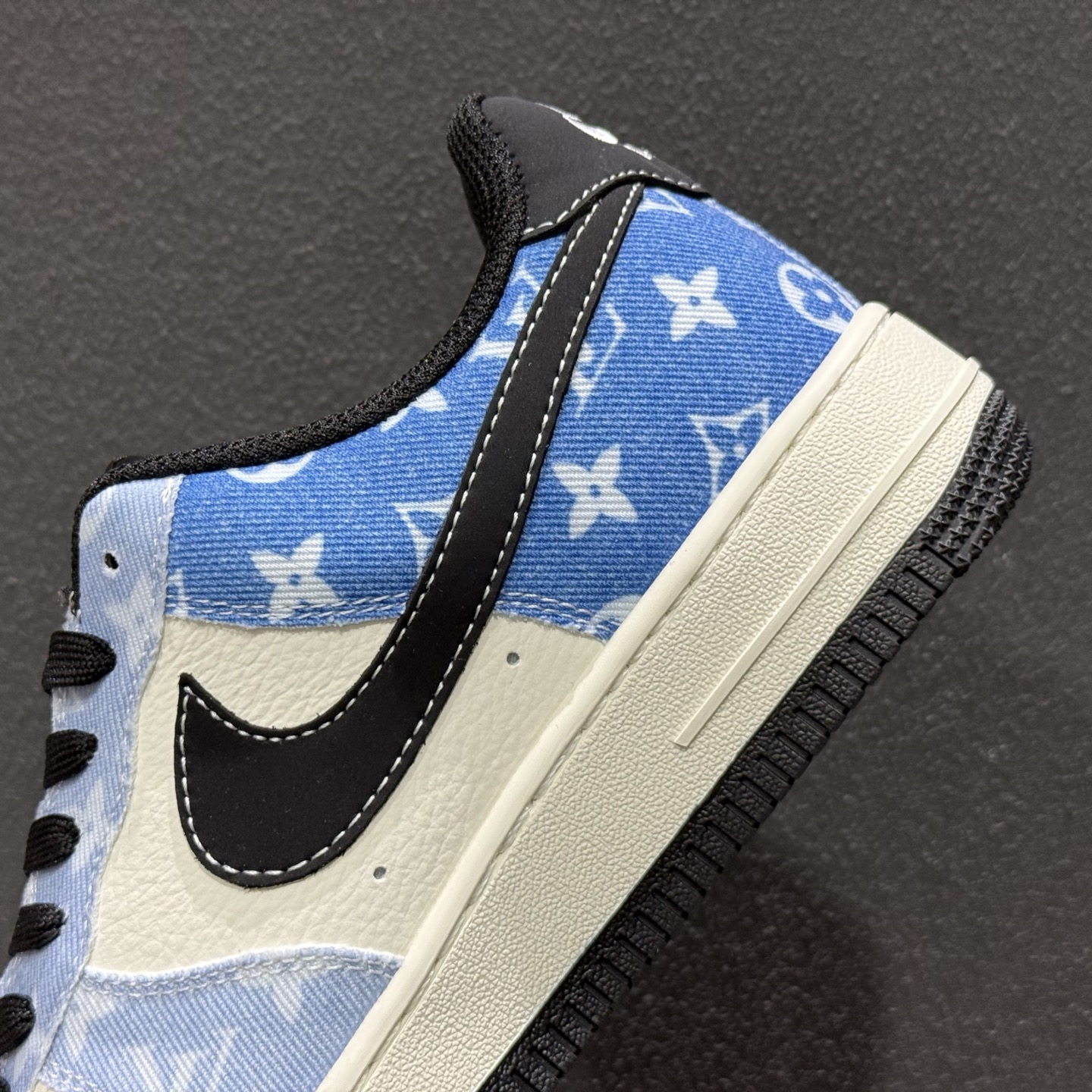 Nike Air Force 1 Low x Louis Vuitton x Supreme 三方联名定制款 KG6699-F53-Top High Quatity Cheap Sneakers Fashion Clothing Clothes Bags handbags Shoes of all Brand wholesale With The best Quality And Beautiful Price from China Factory Chinese suppliers wholesaler seller Nike Air Force 1 Low x Louis Vuitton x Supreme 三方联名定制款 KG6699-F53