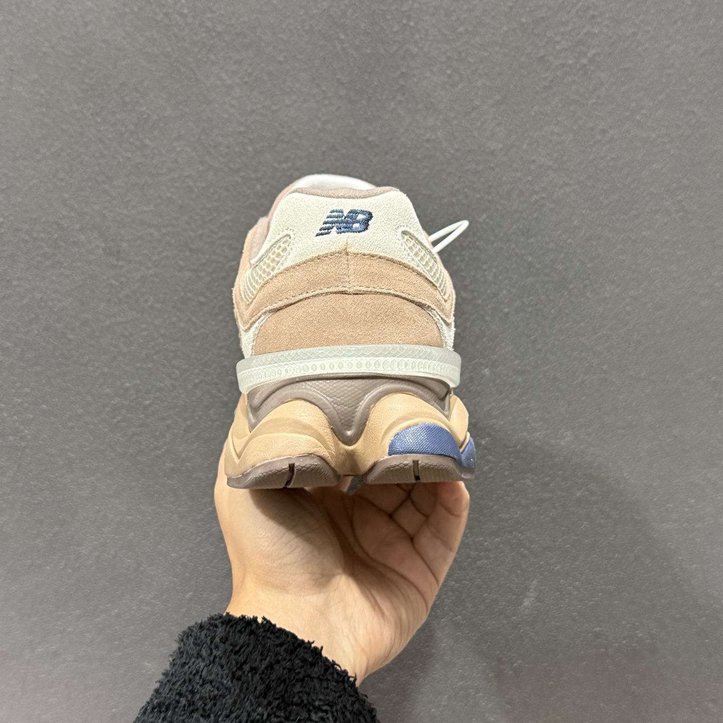 240 New Balance NB9060 联名款 复古休闲运动慢跑鞋 U9060ETN-Chinese UA Cheap High Quatity Brand Clothes Bags handbags Sneakers wholesale wholesaler seller from China Factory suppliers Fashion Clothing Shoes best Quality Beautiful Price 240 New Balance NB9060 联名款 复古休闲运动慢跑鞋 U9060ETN