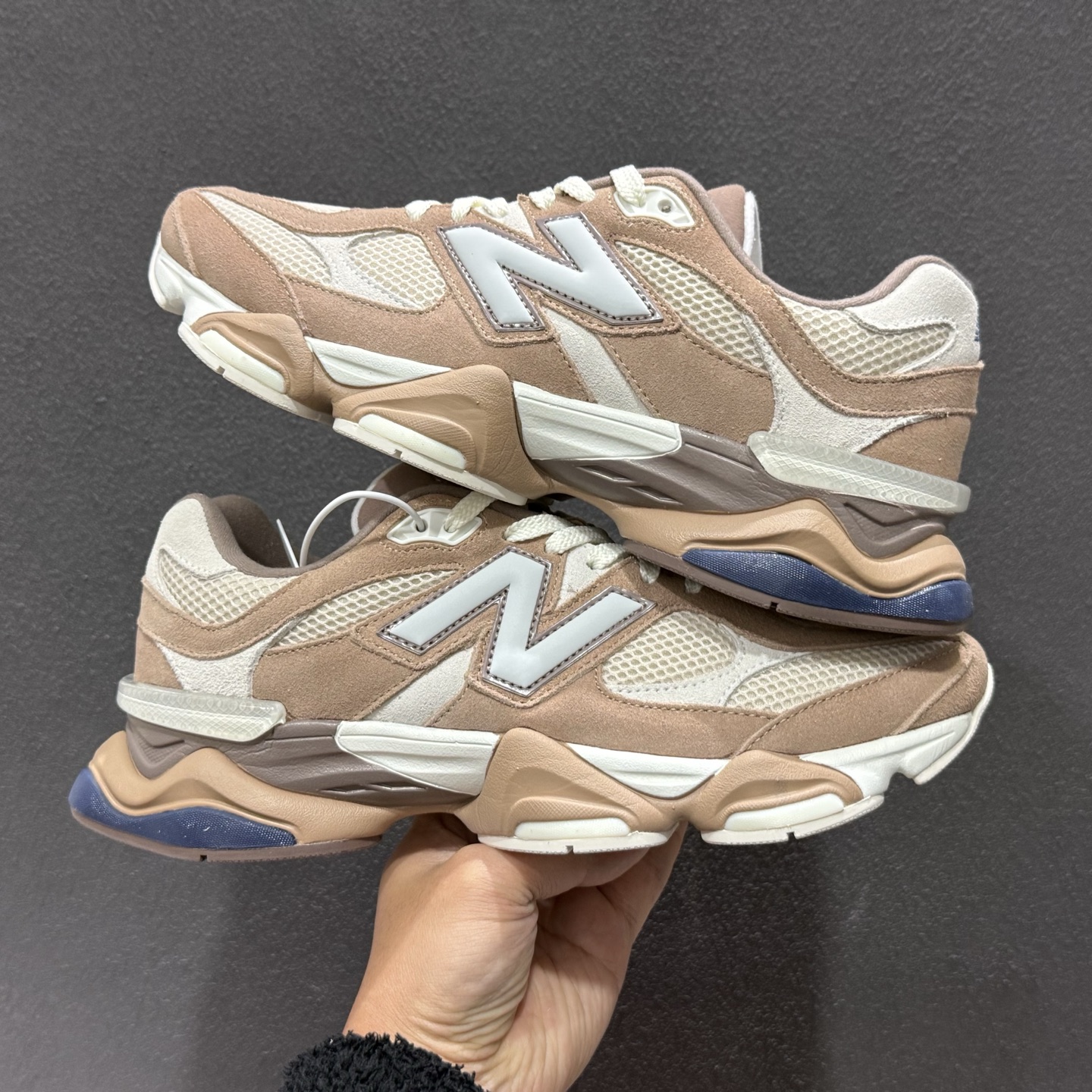 240 New Balance NB9060 联名款 复古休闲运动慢跑鞋 U9060ETN-Chinese UA Cheap High Quatity Brand Clothes Bags handbags Sneakers wholesale wholesaler seller from China Factory suppliers Fashion Clothing Shoes best Quality Beautiful Price 240 New Balance NB9060 联名款 复古休闲运动慢跑鞋 U9060ETN