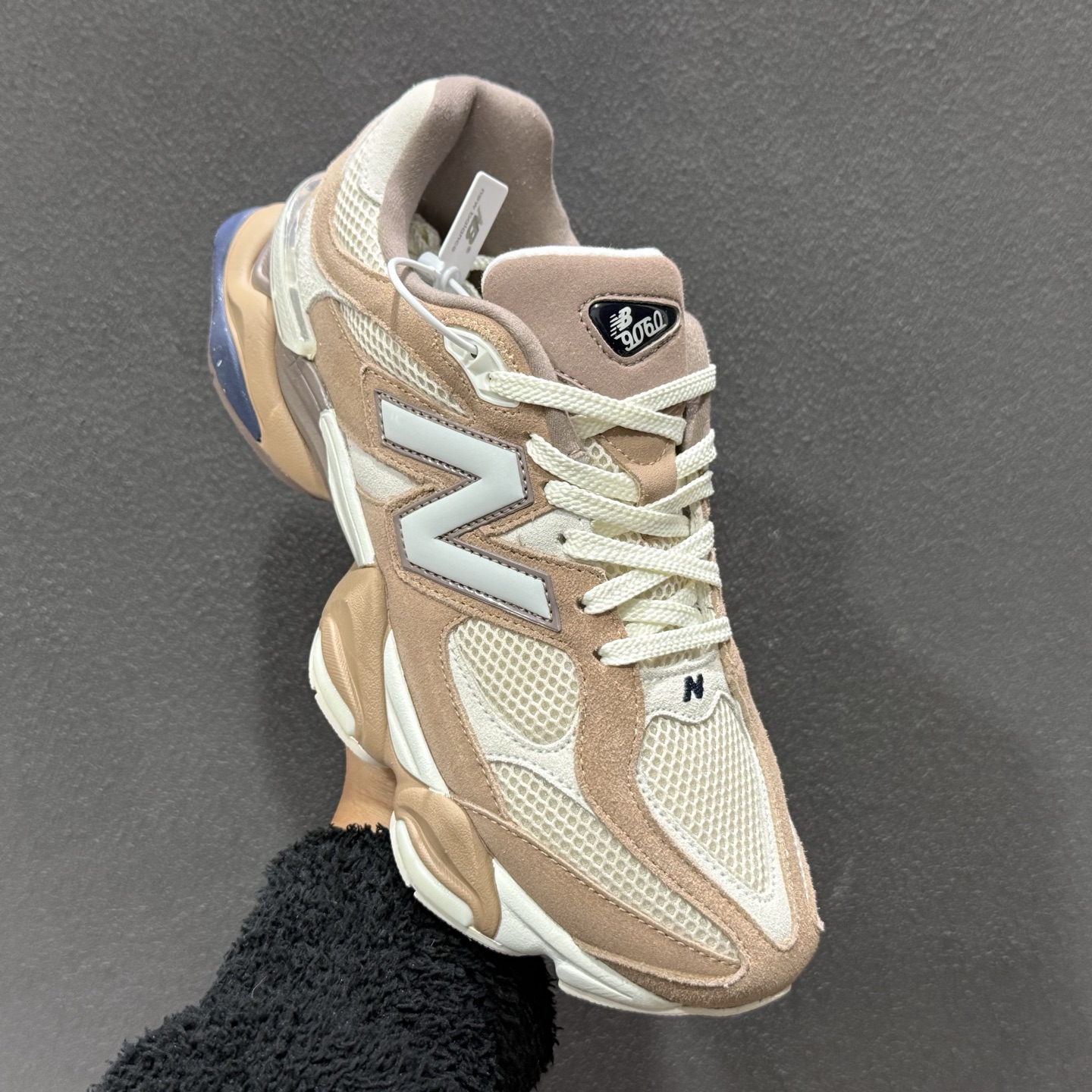 240 New Balance NB9060 联名款 复古休闲运动慢跑鞋 U9060ETN-Chinese UA Cheap High Quatity Brand Clothes Bags handbags Sneakers wholesale wholesaler seller from China Factory suppliers Fashion Clothing Shoes best Quality Beautiful Price 240 New Balance NB9060 联名款 复古休闲运动慢跑鞋 U9060ETN