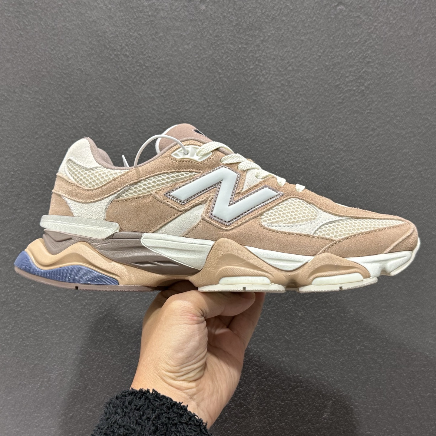 240 New Balance NB9060 联名款 复古休闲运动慢跑鞋 U9060ETN-Chinese UA Cheap High Quatity Brand Clothes Bags handbags Sneakers wholesale wholesaler seller from China Factory suppliers Fashion Clothing Shoes best Quality Beautiful Price 240 New Balance NB9060 联名款 复古休闲运动慢跑鞋 U9060ETN
