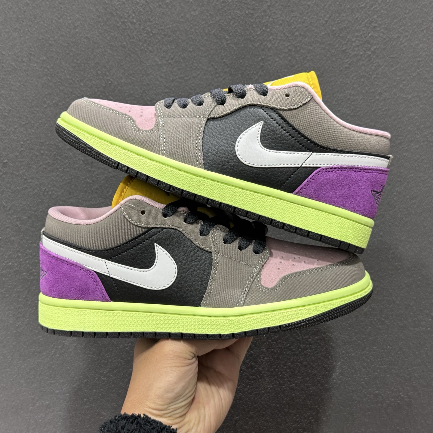 Jordan Air Jordan 1 low 舒适贴合 经典百搭 低帮 复古篮球鞋 七彩祥云 HQ2021-005-Top High Quatity Cheap Sneakers Fashion Clothing Clothes Bags handbags Shoes of all Brand wholesale With The best Quality And Beautiful Price from China Factory Chinese suppliers wholesaler seller Jordan Air Jordan 1 low 舒适贴合 经典百搭 低帮 复古篮球鞋 七彩祥云 HQ2021-005