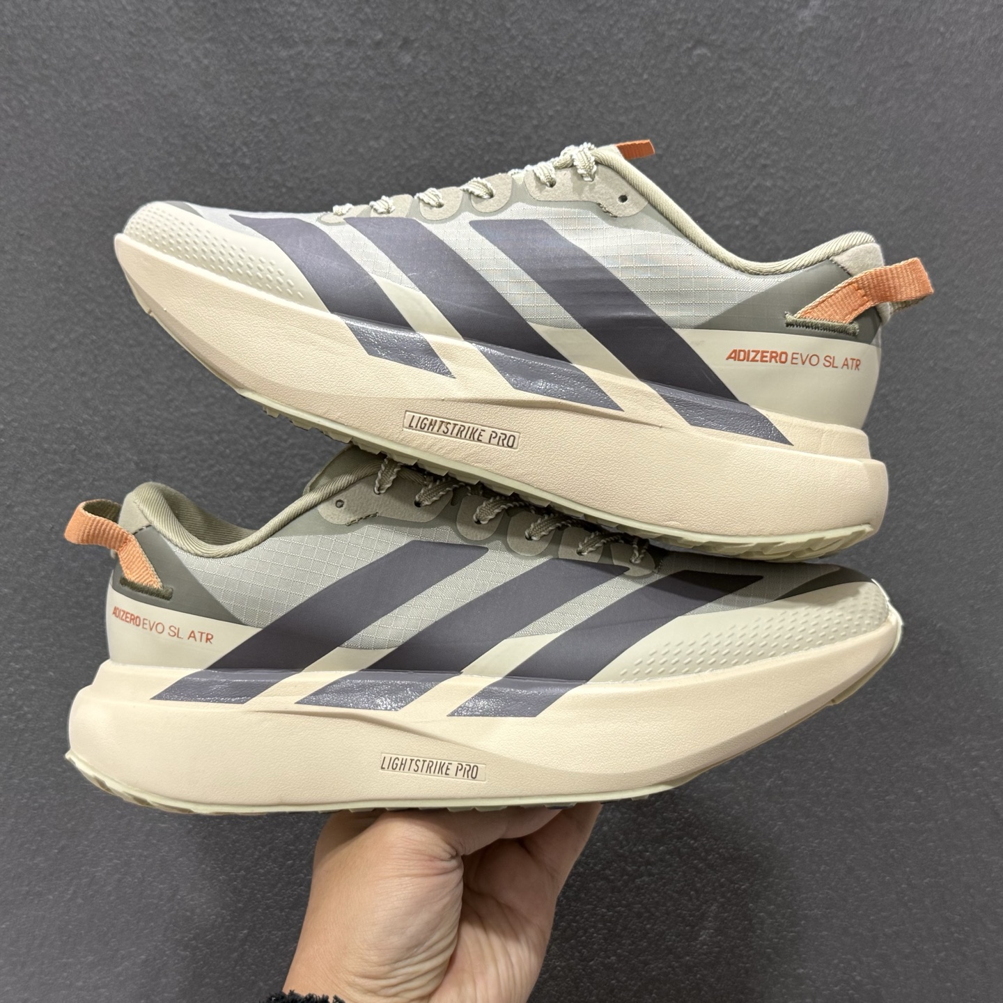 Adidas ADIZERO EVO SL ATR M 阿迪超轻透气缓震跑鞋 KK2719-111-Top High Quatity Cheap Sneakers Fashion Clothing Clothes Bags handbags Shoes of all Brand wholesale With The best Quality And Beautiful Price from China Factory Chinese suppliers wholesaler seller Adidas ADIZERO EVO SL ATR M 阿迪超轻透气缓震跑鞋 KK2719-111