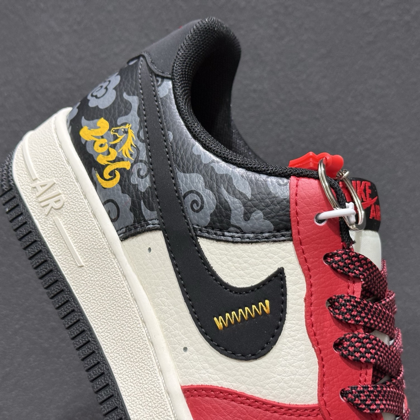260 Nike Air Force 1'07 Low 马年限定 云纹瑞马 空军一号低帮休闲板鞋 MZ9588-832