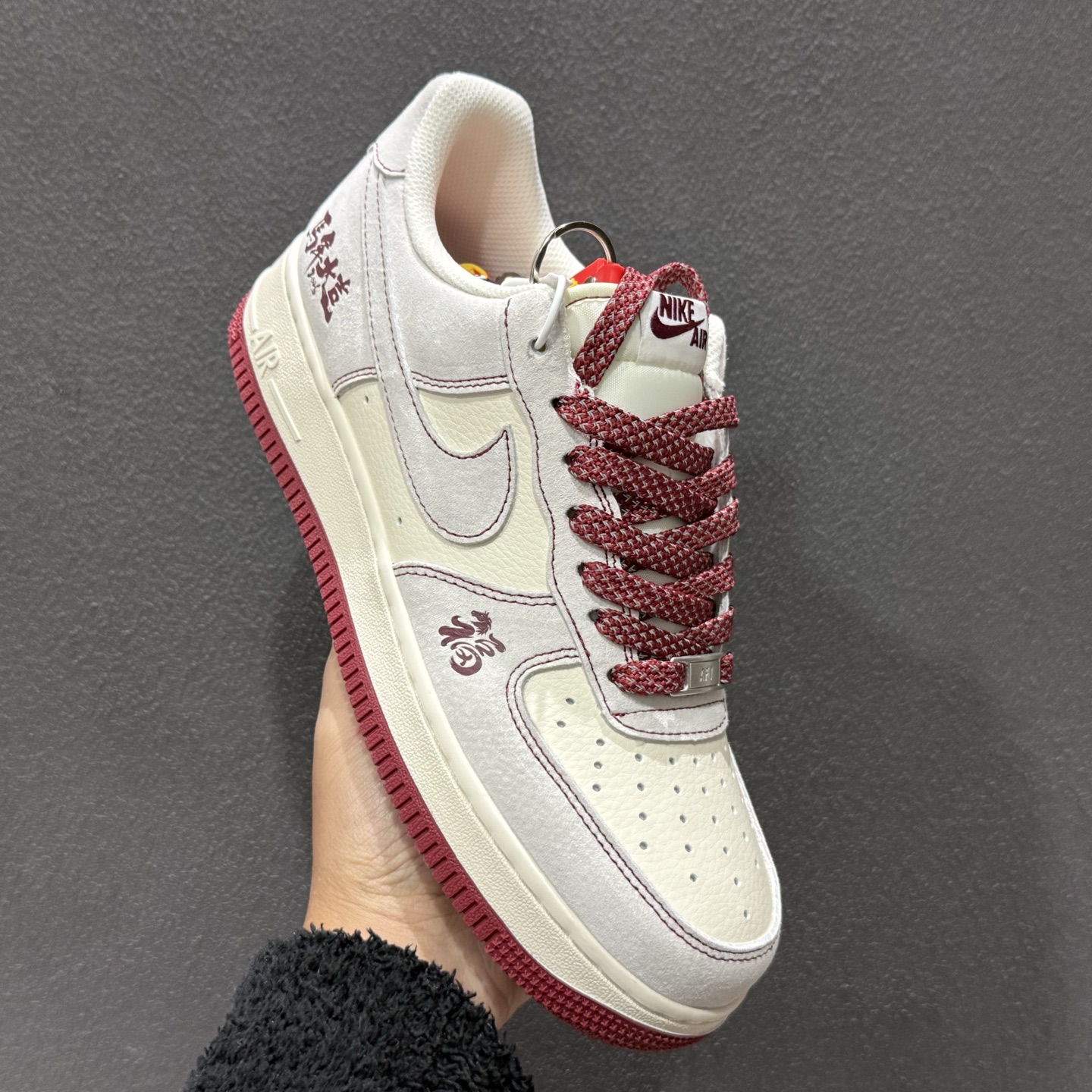 260 Nike Air Force 1'07 Low 马年开运 福运运满 空军一号低帮休闲板鞋 FC1688-261-Chinese UA Cheap High Quatity Brand Clothes Bags handbags Sneakers wholesale wholesaler seller from China Factory suppliers Fashion Clothing Shoes best Quality Beautiful Price 260 Nike Air Force 1'07 Low 马年开运 福运运满 空军一号低帮休闲板鞋 FC1688-261