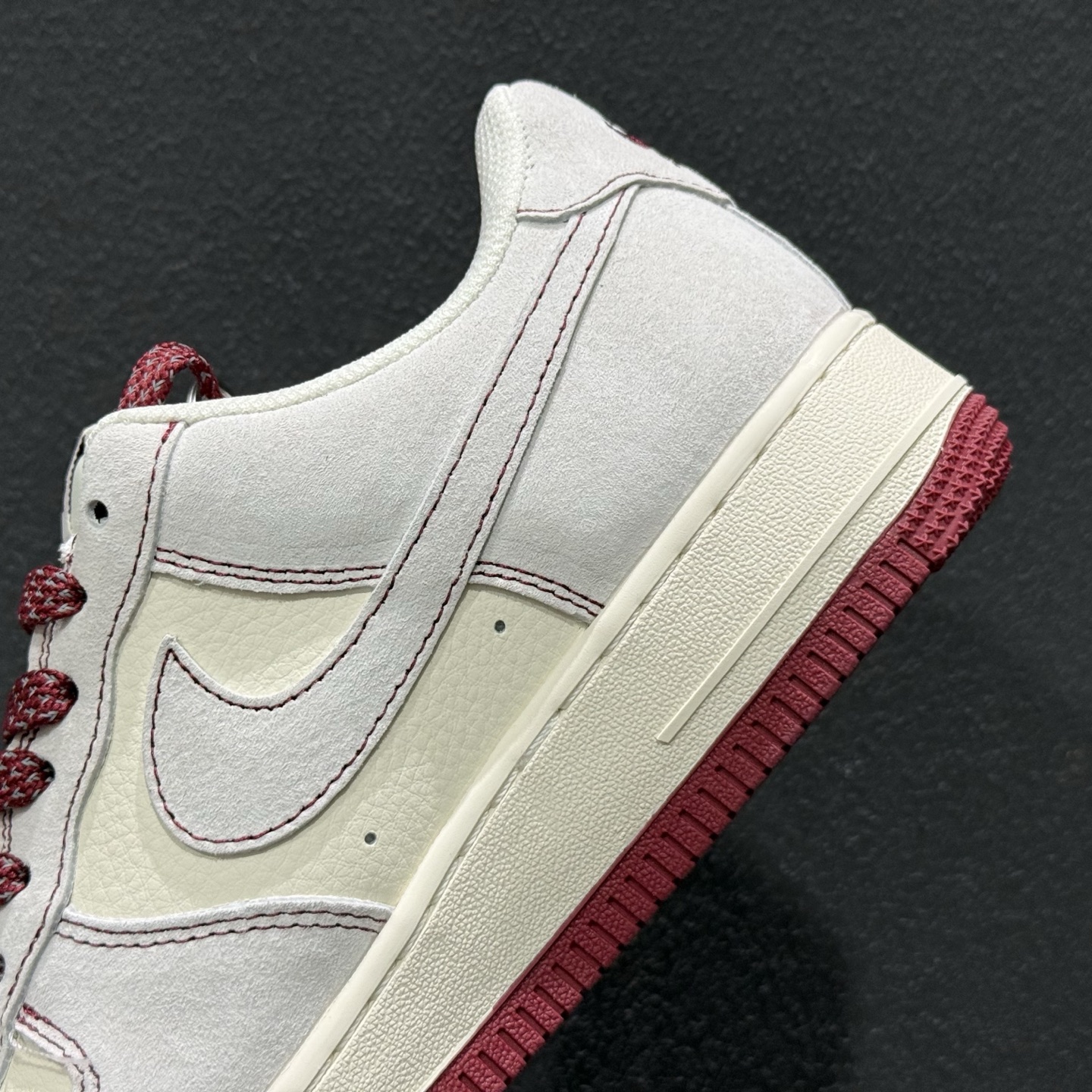 260 Nike Air Force 1'07 Low 马年开运 福运运满 空军一号低帮休闲板鞋 FC1688-261-Chinese UA Cheap High Quatity Brand Clothes Bags handbags Sneakers wholesale wholesaler seller from China Factory suppliers Fashion Clothing Shoes best Quality Beautiful Price 260 Nike Air Force 1'07 Low 马年开运 福运运满 空军一号低帮休闲板鞋 FC1688-261