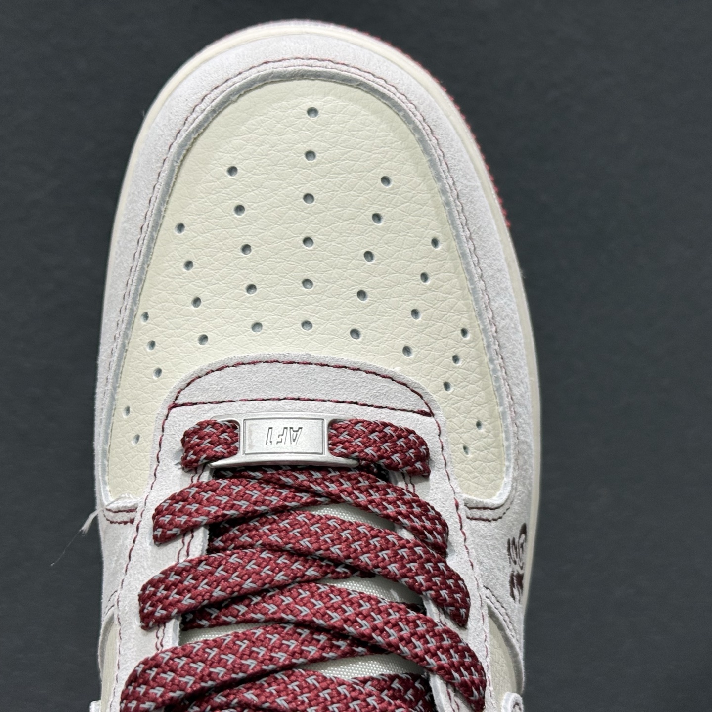 260 Nike Air Force 1'07 Low 马年开运 福运运满 空军一号低帮休闲板鞋 FC1688-261-Chinese UA Cheap High Quatity Brand Clothes Bags handbags Sneakers wholesale wholesaler seller from China Factory suppliers Fashion Clothing Shoes best Quality Beautiful Price 260 Nike Air Force 1'07 Low 马年开运 福运运满 空军一号低帮休闲板鞋 FC1688-261
