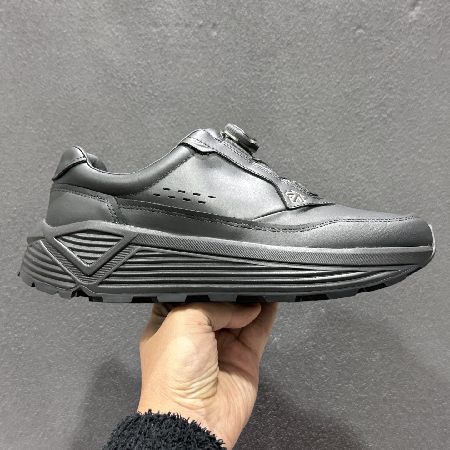 360 DESCENTE迪桑特轻盈防水时尚休闲运动覆盖防水男子越野跑鞋-Chinese UA Cheap High Quatity Brand Clothes Bags handbags Sneakers wholesale wholesaler seller from China Factory suppliers Fashion Clothing Shoes best Quality Beautiful Price 360 DESCENTE迪桑特轻盈防水时尚休闲运动覆盖防水男子越野跑鞋