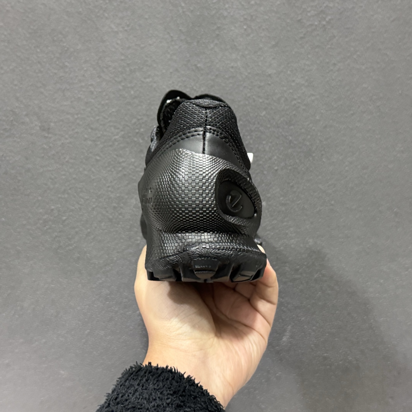 270 Ecco 爱步 健步探索系列 BIOM防滑真皮运动鞋-Chinese UA Cheap High Quatity Brand Clothes Bags handbags Sneakers wholesale wholesaler seller from China Factory suppliers Fashion Clothing Shoes best Quality Beautiful Price 270 Ecco 爱步 健步探索系列 BIOM防滑真皮运动鞋