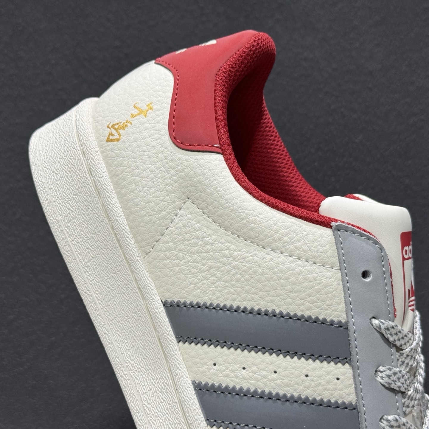 Adidas Gazelle INdoor 马年定制 贝壳头 三叶草休闲防滑耐磨低帮板鞋 SD6826-331-Top High Quatity Cheap Sneakers Fashion Clothing Clothes Bags handbags Shoes of all Brand wholesale With The best Quality And Beautiful Price from China Factory Chinese suppliers wholesaler seller Adidas Gazelle INdoor 马年定制 贝壳头 三叶草休闲防滑耐磨低帮板鞋 SD6826-331