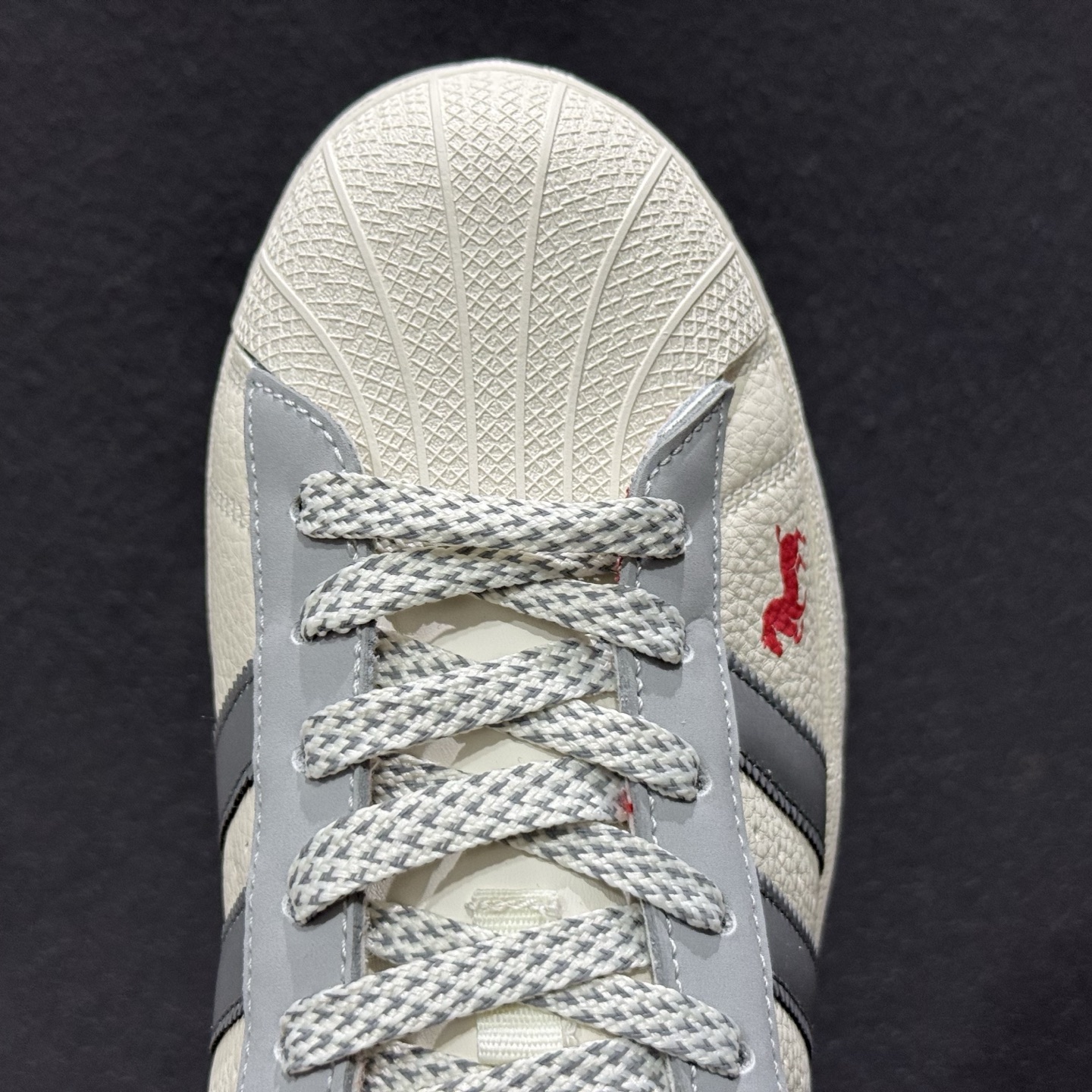 Adidas Gazelle INdoor 马年定制 贝壳头 三叶草休闲防滑耐磨低帮板鞋 SD6826-331-Top High Quatity Cheap Sneakers Fashion Clothing Clothes Bags handbags Shoes of all Brand wholesale With The best Quality And Beautiful Price from China Factory Chinese suppliers wholesaler seller Adidas Gazelle INdoor 马年定制 贝壳头 三叶草休闲防滑耐磨低帮板鞋 SD6826-331
