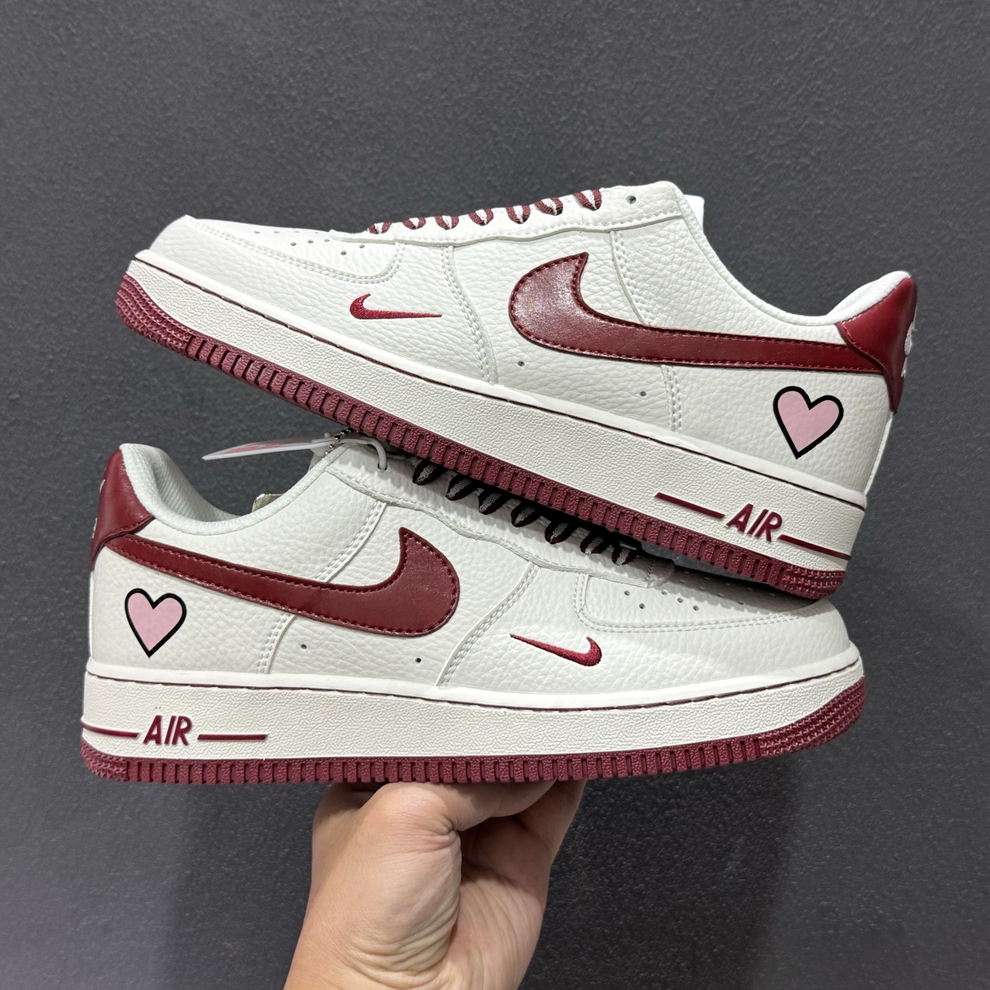 Nike Air Force 1'07 Low 情人节限定 白韵红缘 空军一号低帮休闲板鞋 NH0601-539 Nike Air Force 1'07 Low 情人节限定 白韵红缘 空军一号低帮休闲板鞋 NH0601-539