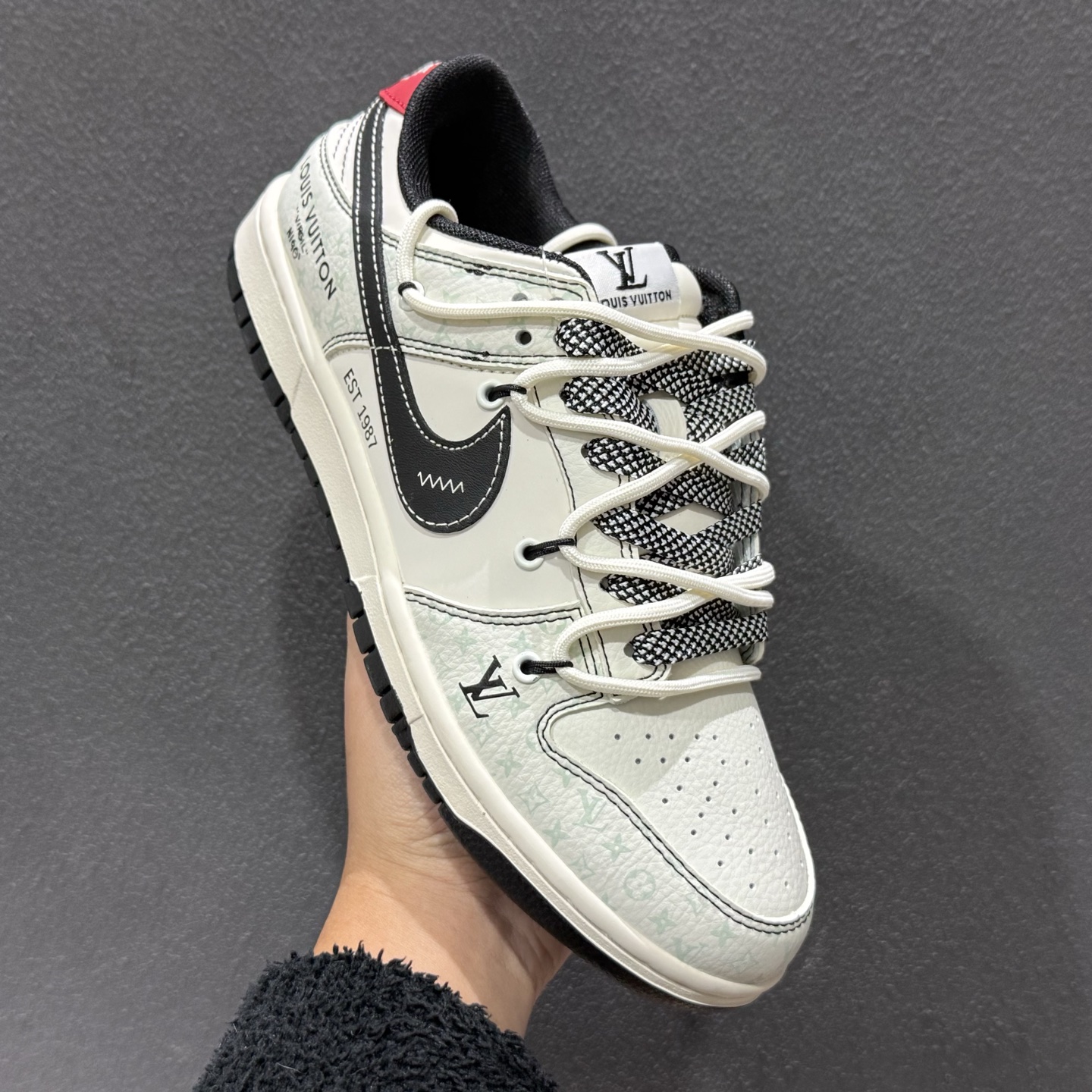 Nike Dunk Low 2026 丙午马年限定款 YX5066-393 3 Nike Dunk Low 2026 丙午马年限定款 YX5066-393 3