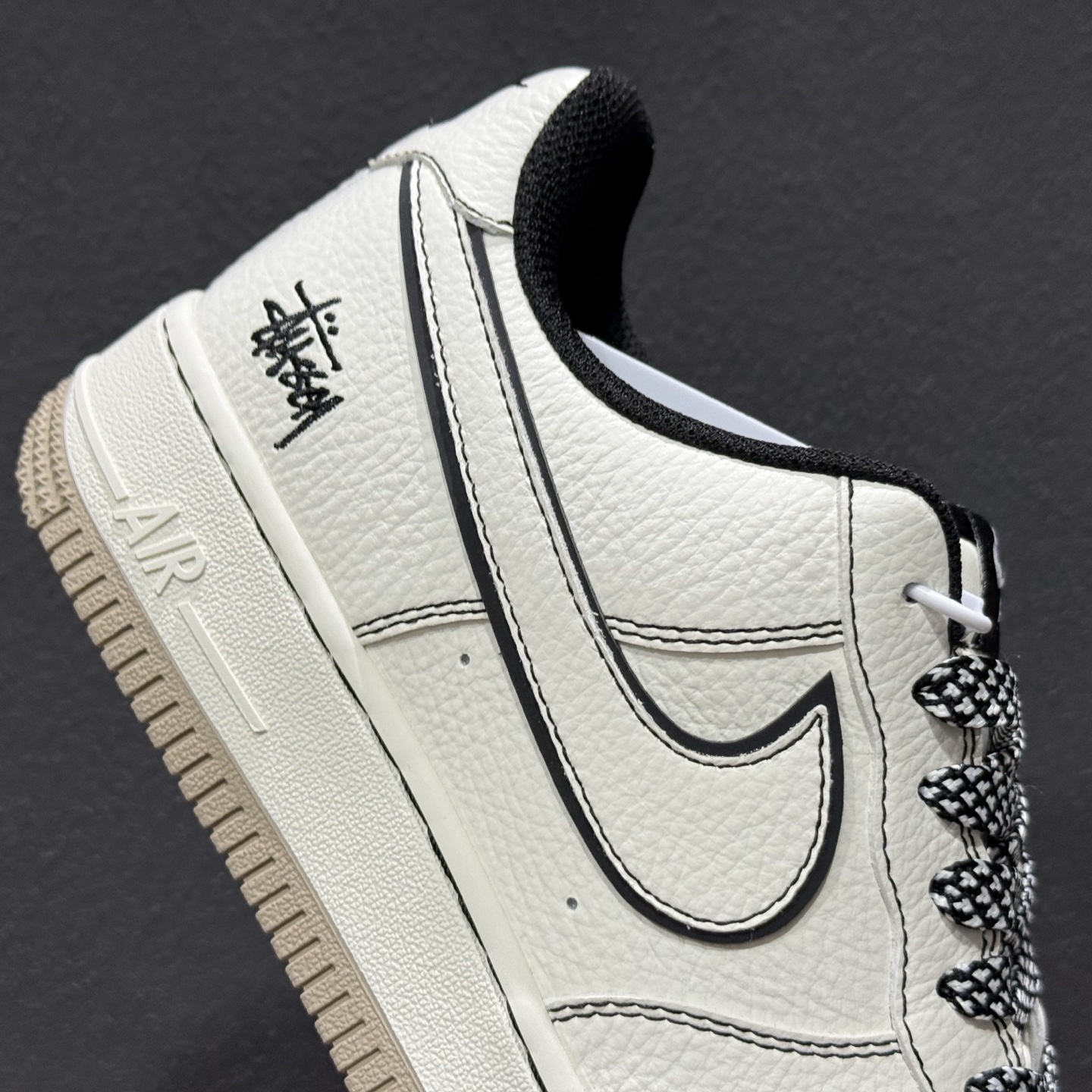 Nike Air Force1 07 low 联名款 MM3399-819 Nike Air Force1 07 low 联名款 MM3399-819