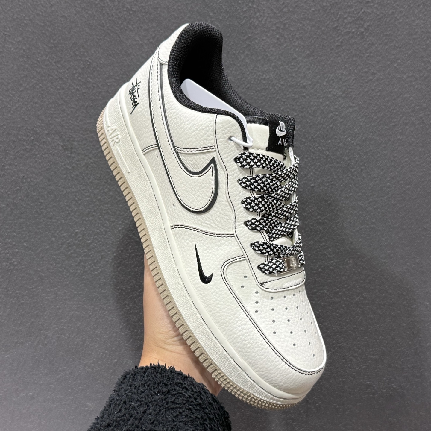 Nike Air Force1 07 low 联名款 MM3399-819 Nike Air Force1 07 low 联名款 MM3399-819