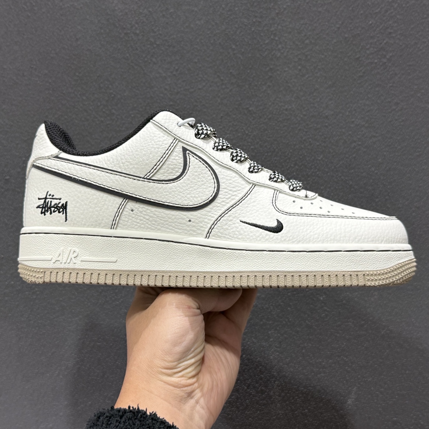 Nike Air Force1 07 low 联名款 MM3399-819 Nike Air Force1 07 low 联名款 MM3399-819
