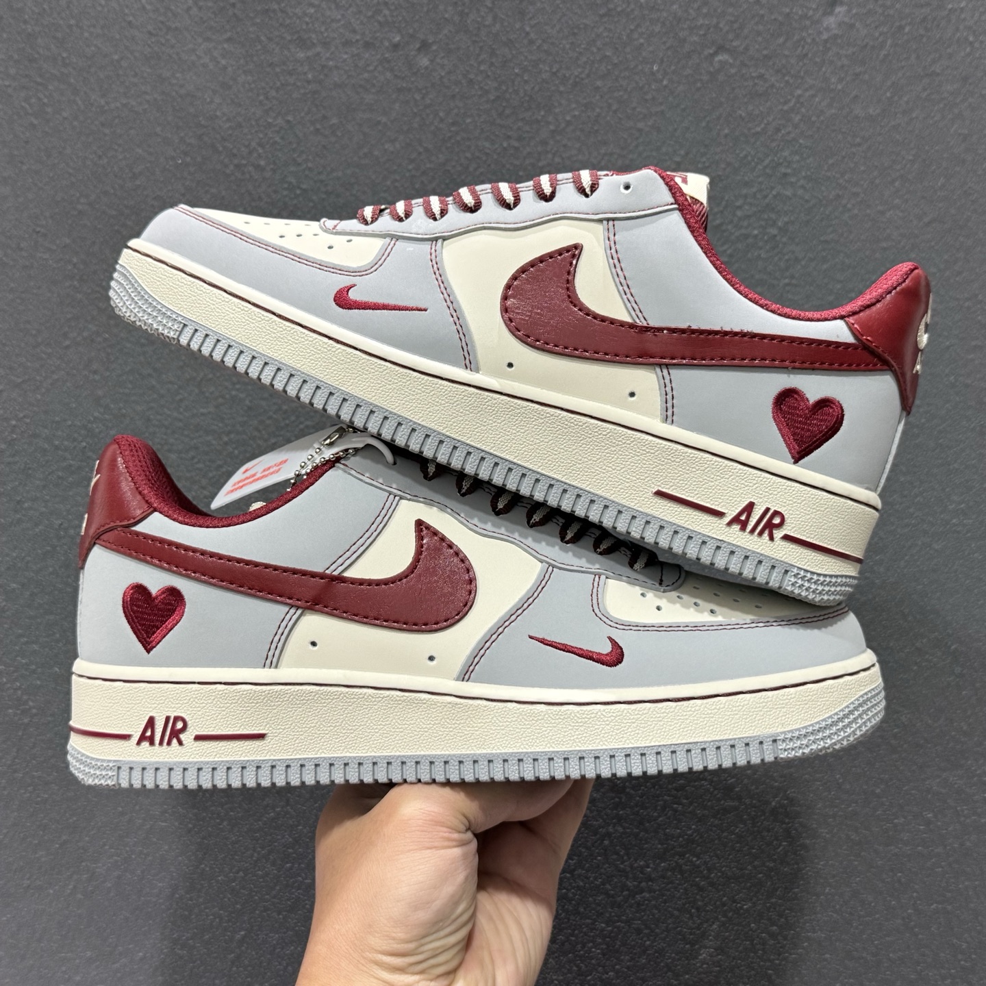 Nike Air Force 1'07 Low 情人节限定 烟灰赤痕 空军一号低帮休闲板鞋 NH0601-540-Top High Quatity Cheap Sneakers Fashion Clothing Clothes Bags handbags Shoes of all Brand wholesale With The best Quality And Beautiful Price from China Factory Chinese suppliers wholesaler seller Nike Air Force 1'07 Low 情人节限定 烟灰赤痕 空军一号低帮休闲板鞋 NH0601-540