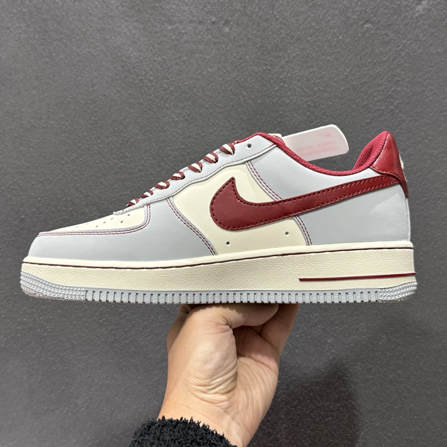 Nike Air Force 1'07 Low 情人节限定 烟灰赤痕 空军一号低帮休闲板鞋 NH0601-540-Top High Quatity Cheap Sneakers Fashion Clothing Clothes Bags handbags Shoes of all Brand wholesale With The best Quality And Beautiful Price from China Factory Chinese suppliers wholesaler seller Nike Air Force 1'07 Low 情人节限定 烟灰赤痕 空军一号低帮休闲板鞋 NH0601-540