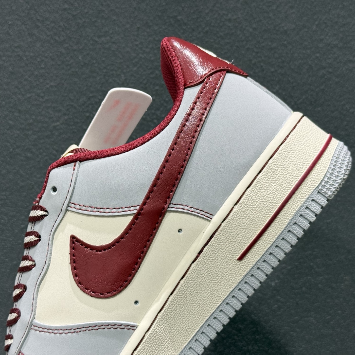Nike Air Force 1'07 Low 情人节限定 烟灰赤痕 空军一号低帮休闲板鞋 NH0601-540-Top High Quatity Cheap Sneakers Fashion Clothing Clothes Bags handbags Shoes of all Brand wholesale With The best Quality And Beautiful Price from China Factory Chinese suppliers wholesaler seller Nike Air Force 1'07 Low 情人节限定 烟灰赤痕 空军一号低帮休闲板鞋 NH0601-540