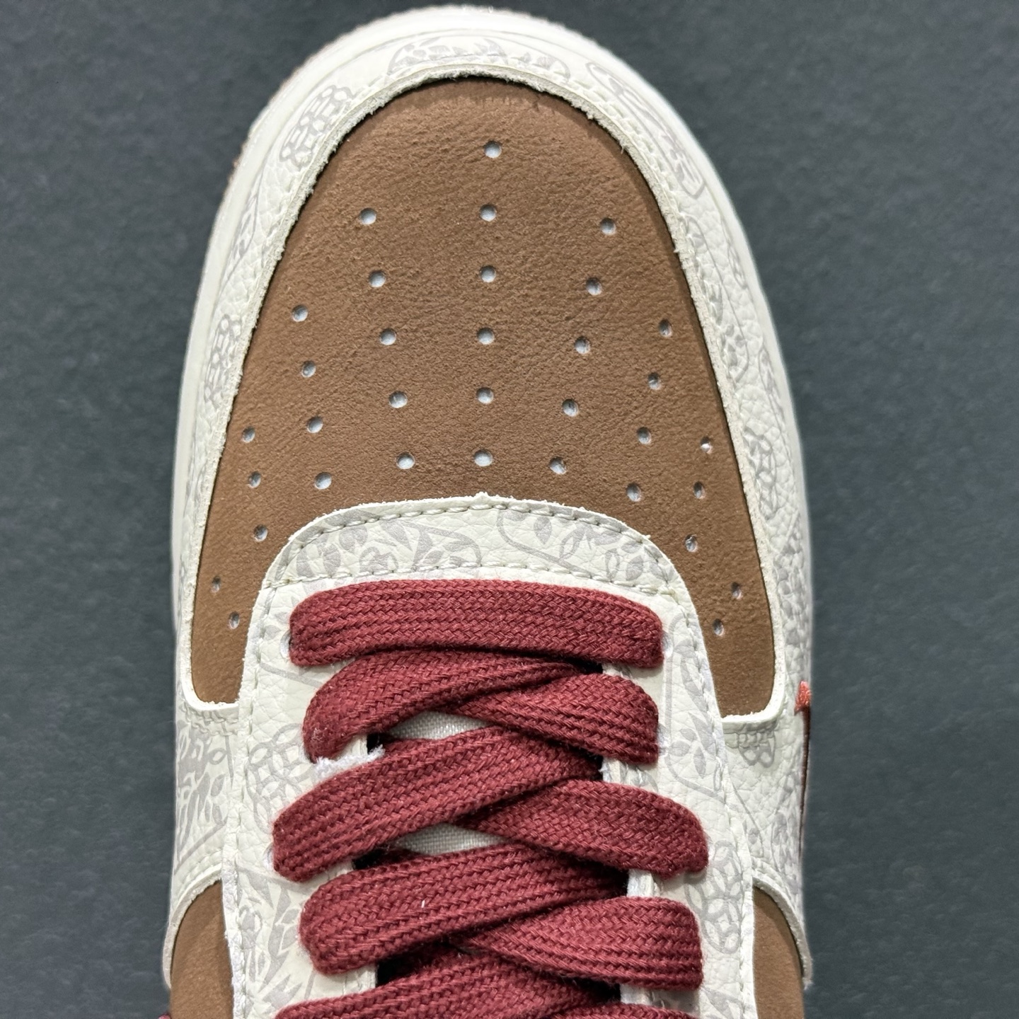Nike Air Force1 07 low 马年限定 DW8806-007-Top High Quatity Cheap Sneakers Fashion Clothing Clothes Bags handbags Shoes of all Brand wholesale With The best Quality And Beautiful Price from China Factory Chinese suppliers wholesaler seller Nike Air Force1 07 low 马年限定 DW8806-007