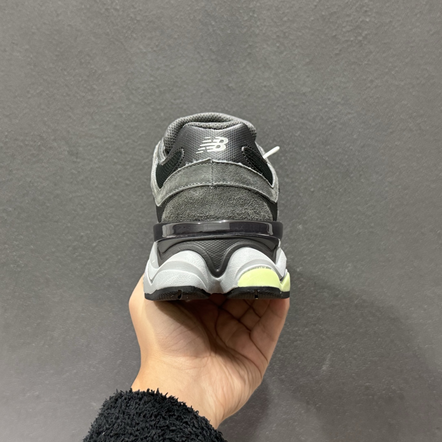 New Balance NB9060 联名款 复古休闲运动慢跑鞋 U90602P8-Top High Quatity Cheap Sneakers Fashion Clothing Clothes Bags handbags Shoes of all Brand wholesale With The best Quality And Beautiful Price from China Factory Chinese suppliers wholesaler seller New Balance NB9060 联名款 复古休闲运动慢跑鞋 U90602P8